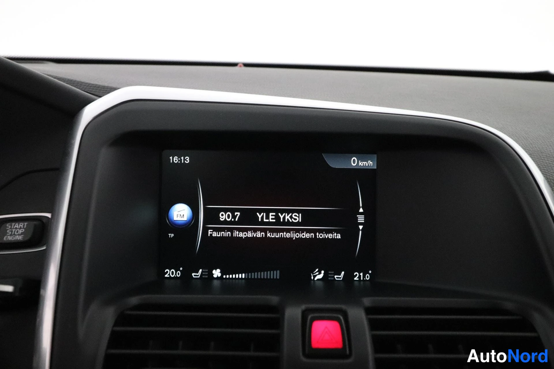 Hopea Volvo XC60 2014, yksityiskohta, kuva 21