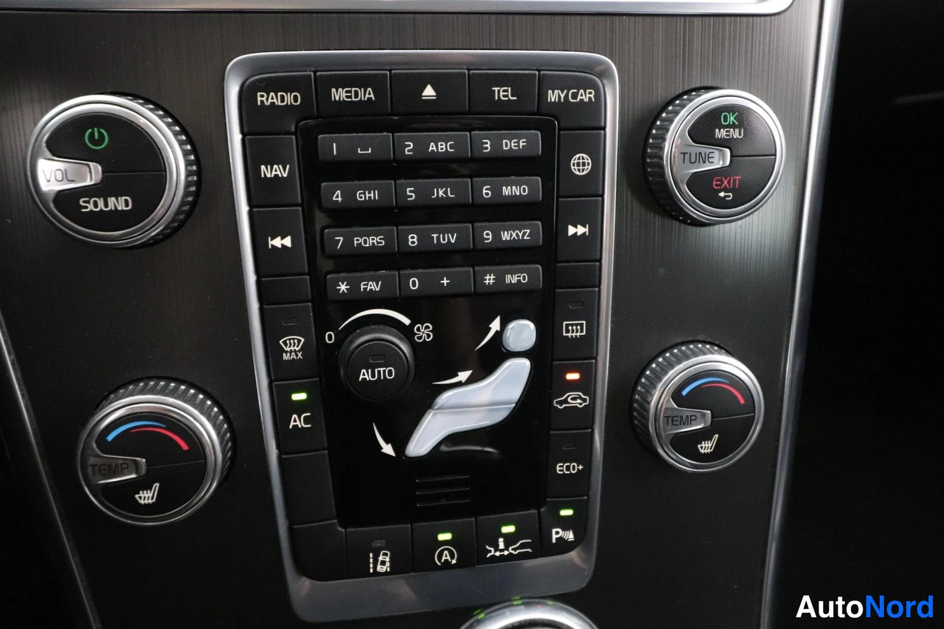Hopea Volvo XC60 2014, yksityiskohta, kuva 23