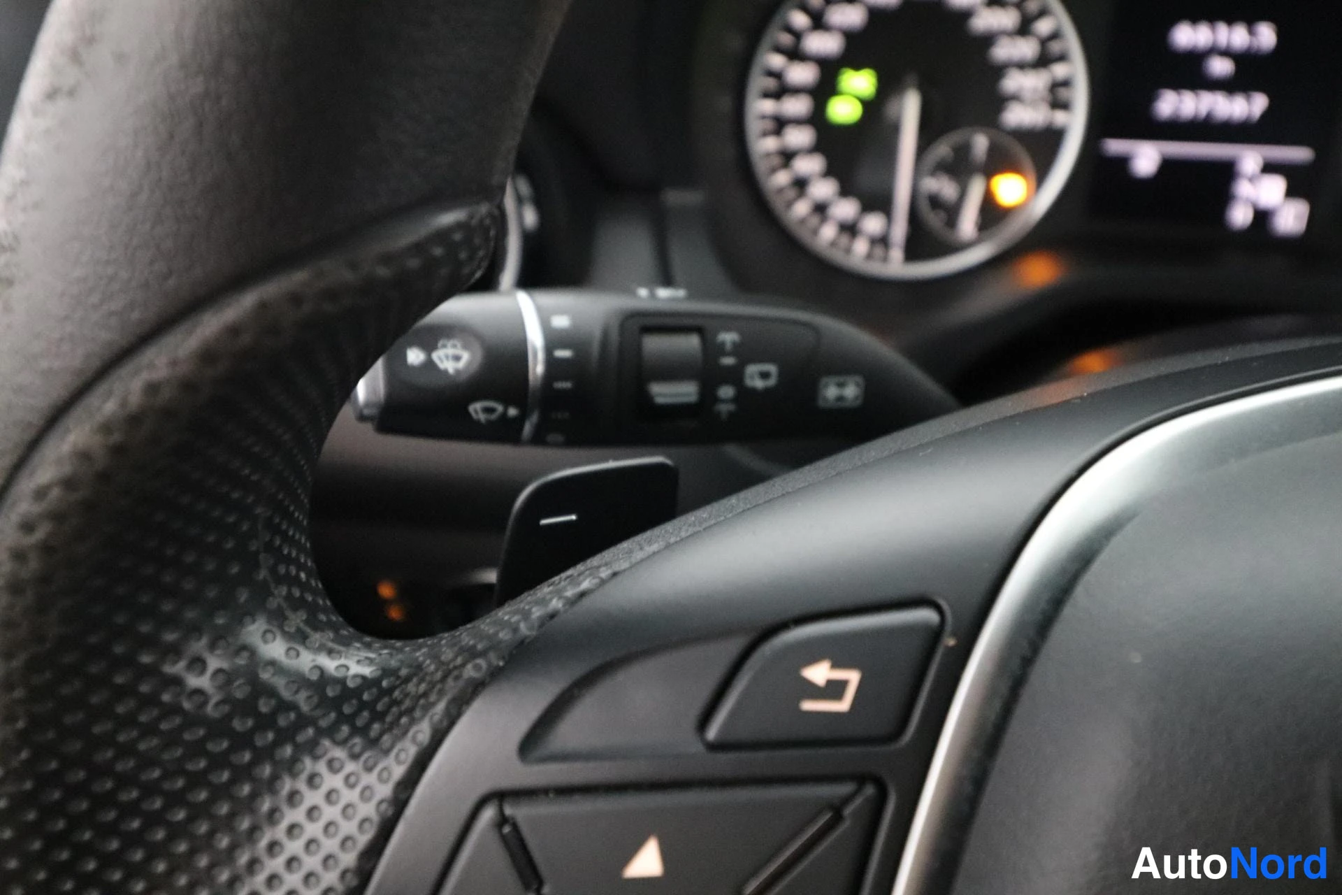 Sininen Mercedes-Benz A 2012, yksityiskohta, kuva 18