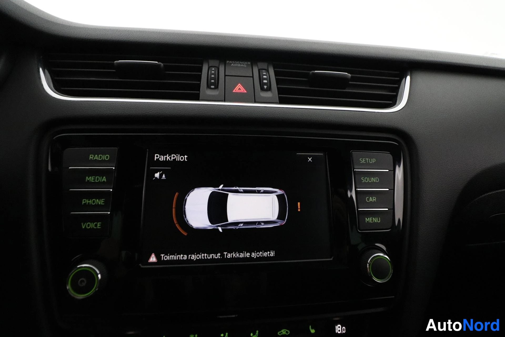 Grey Skoda Octavia 2016, detail, photo 22
