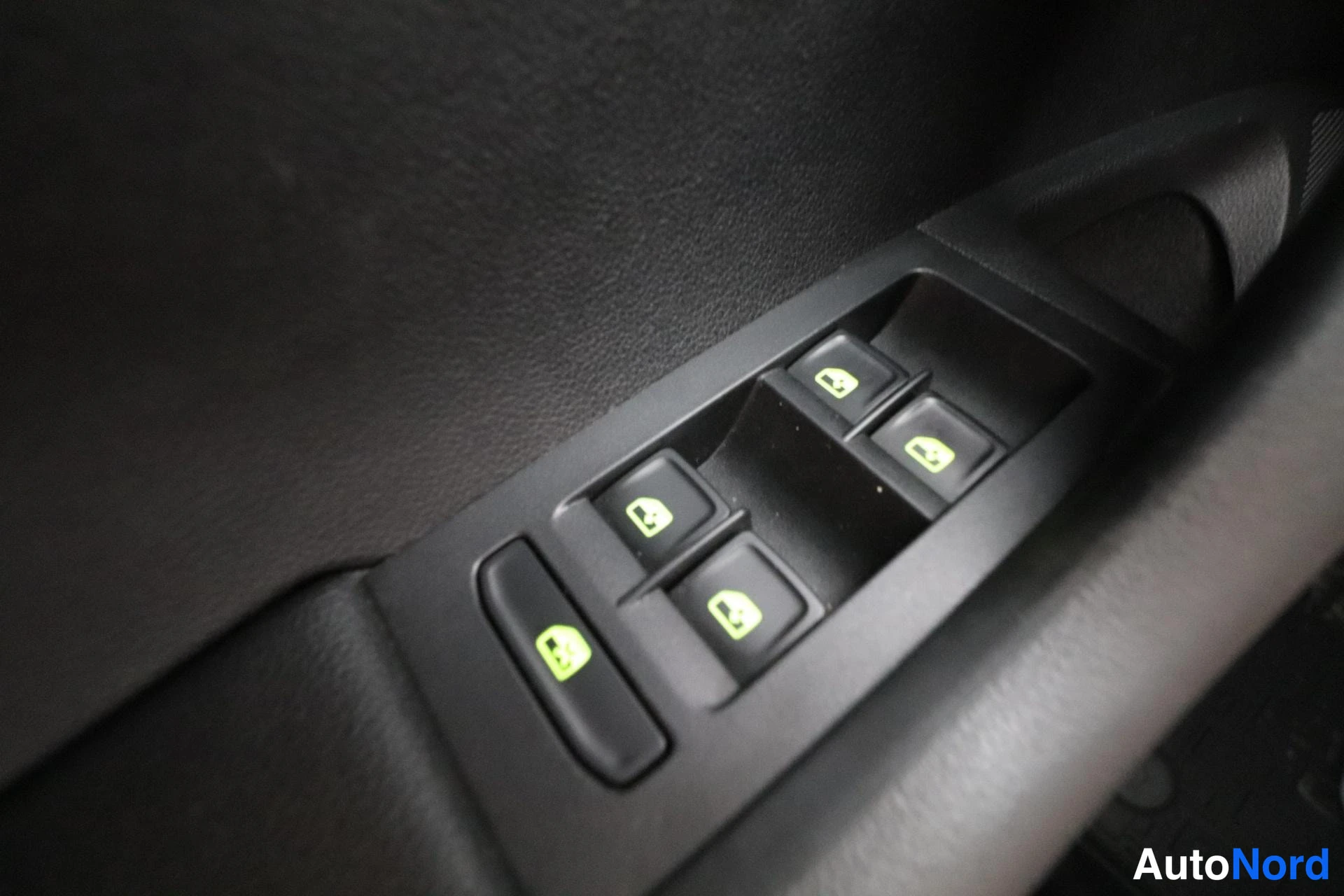 Grey Skoda Octavia 2016, detail, photo 26