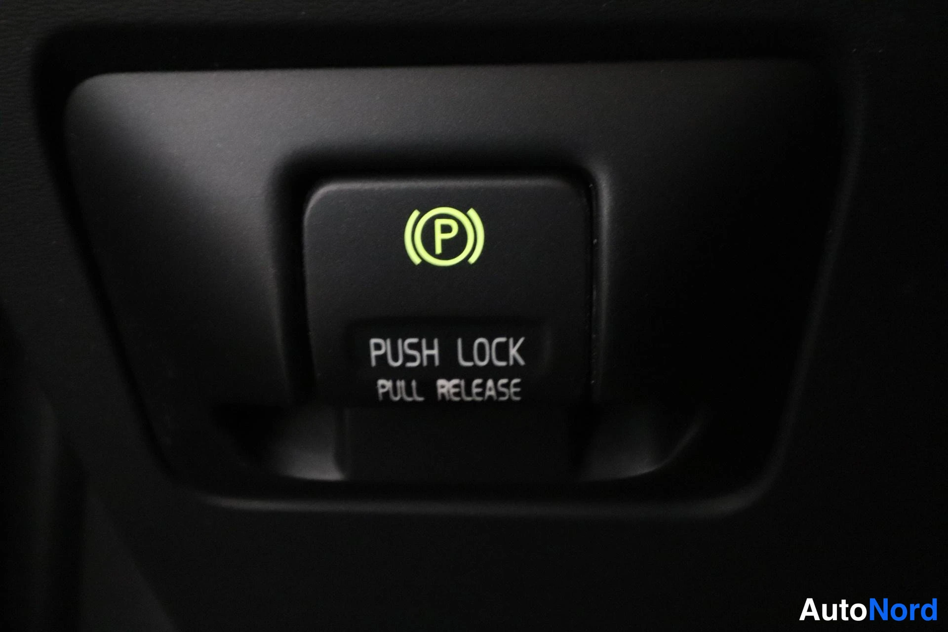 Grey Volvo XC60 2012, detail, photo 26