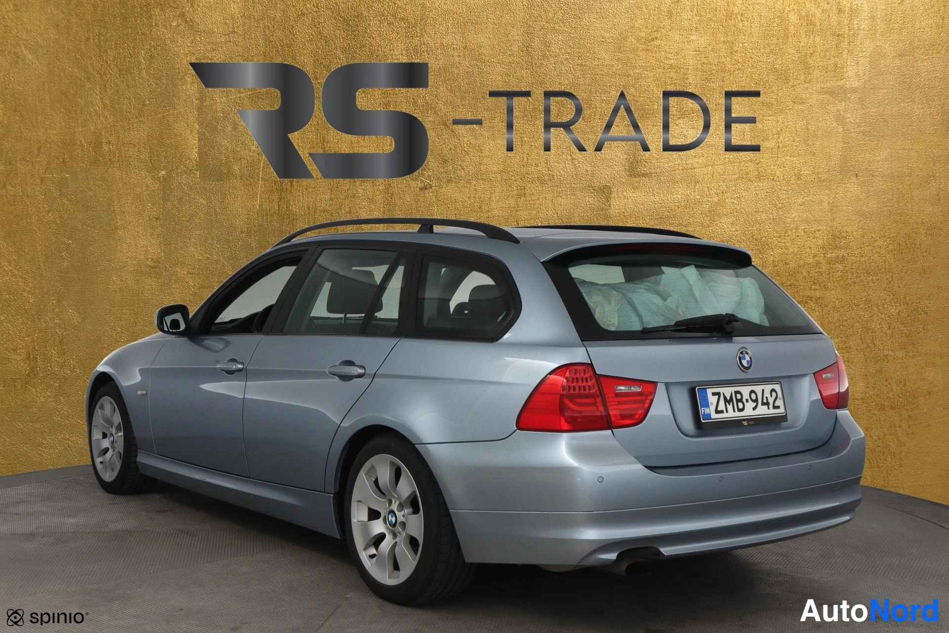 Hopea BMW 316i 2010, takaviisto, kuva 5