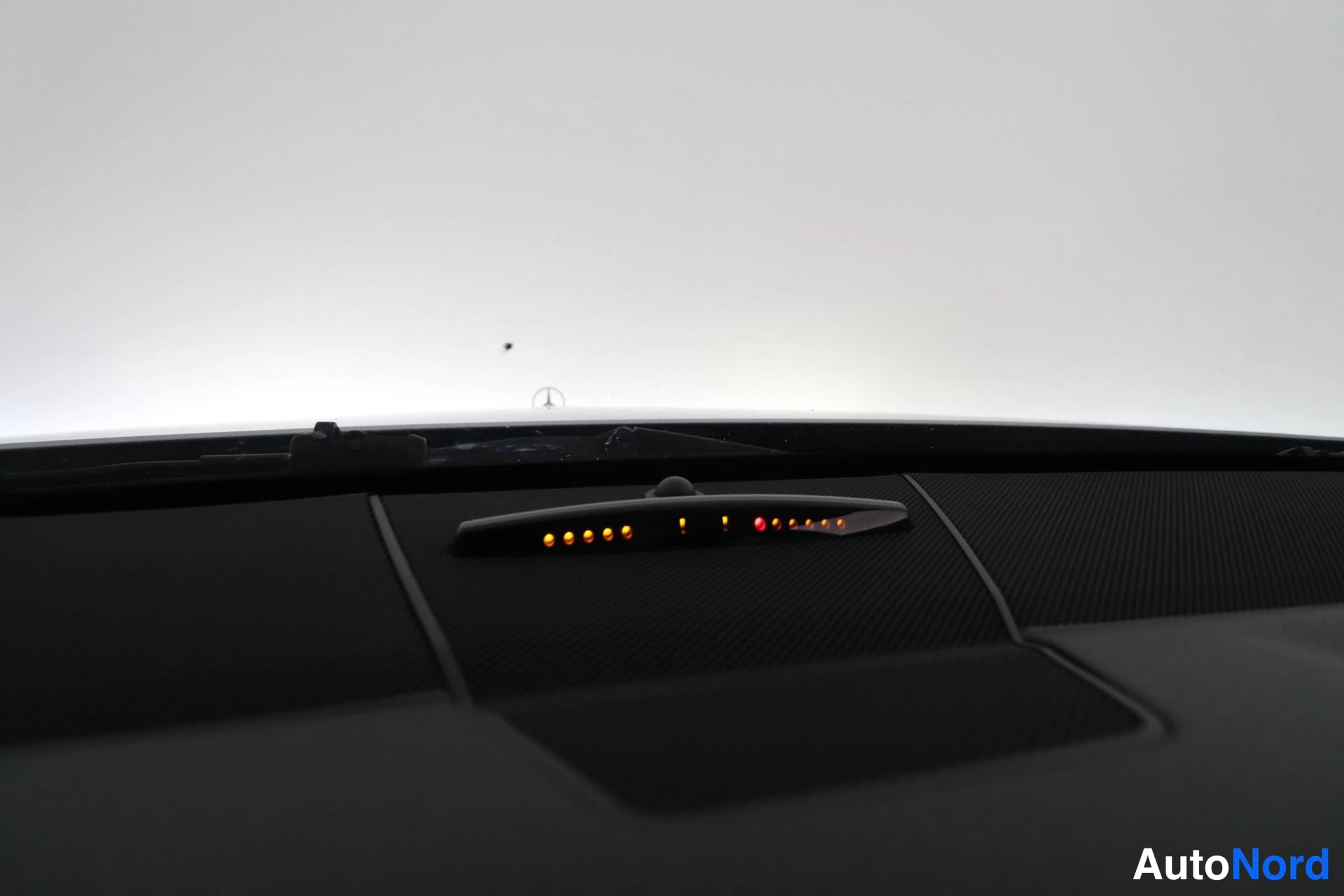 Harmaa Mercedes-Benz E 2011, yksityiskohta, kuva 25
