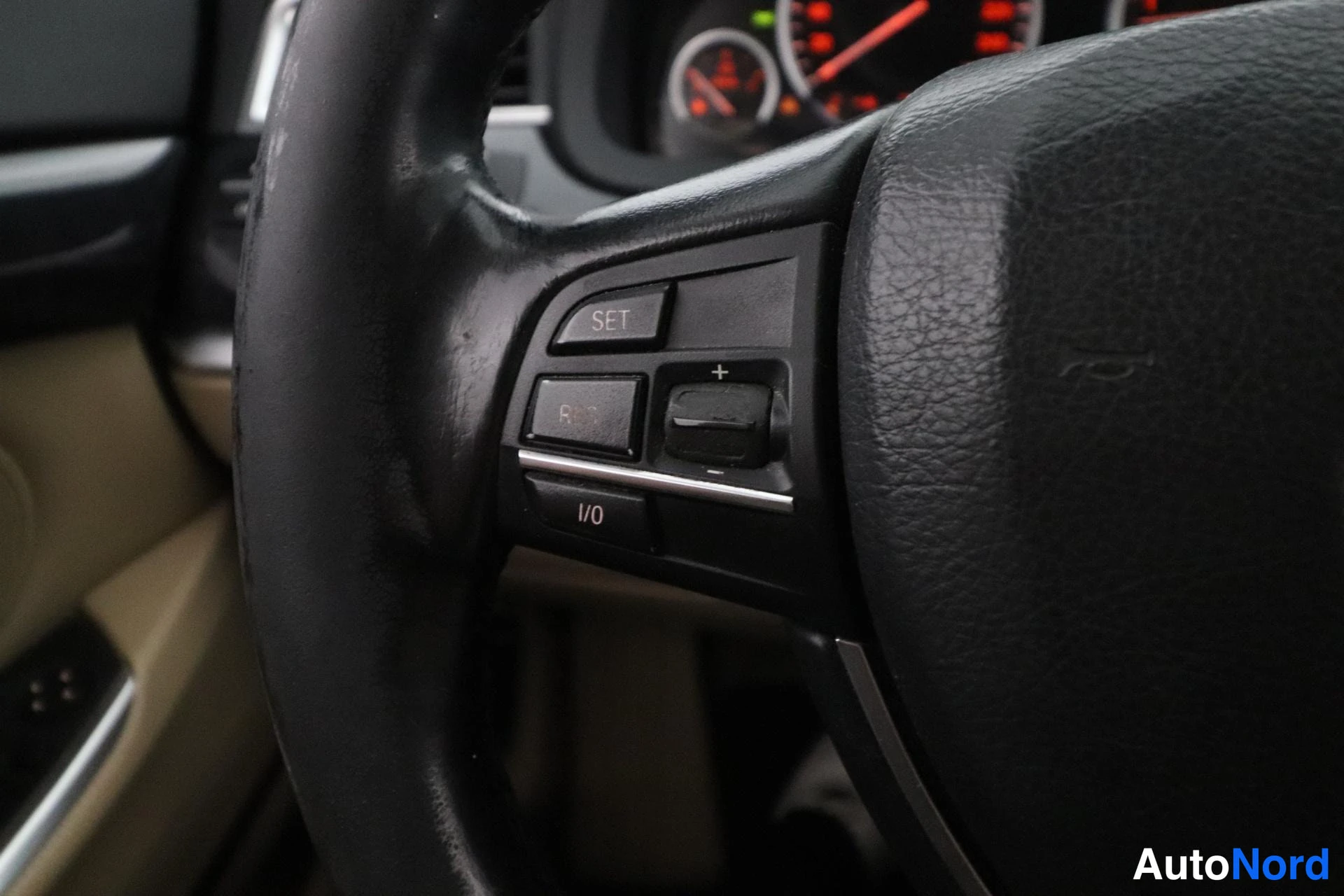 Musta BMW 530d 2010, yksityiskohta, kuva 18