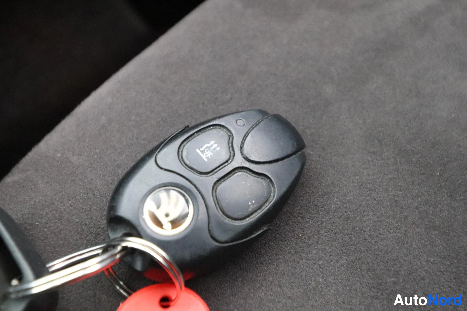 Musta Skoda Octavia 2015, yksityiskohta, kuva 28