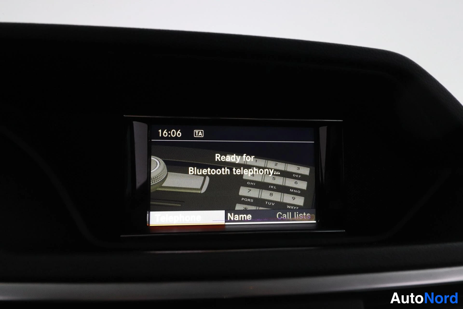 Harmaa Mercedes-Benz E 2010, yksityiskohta, kuva 21