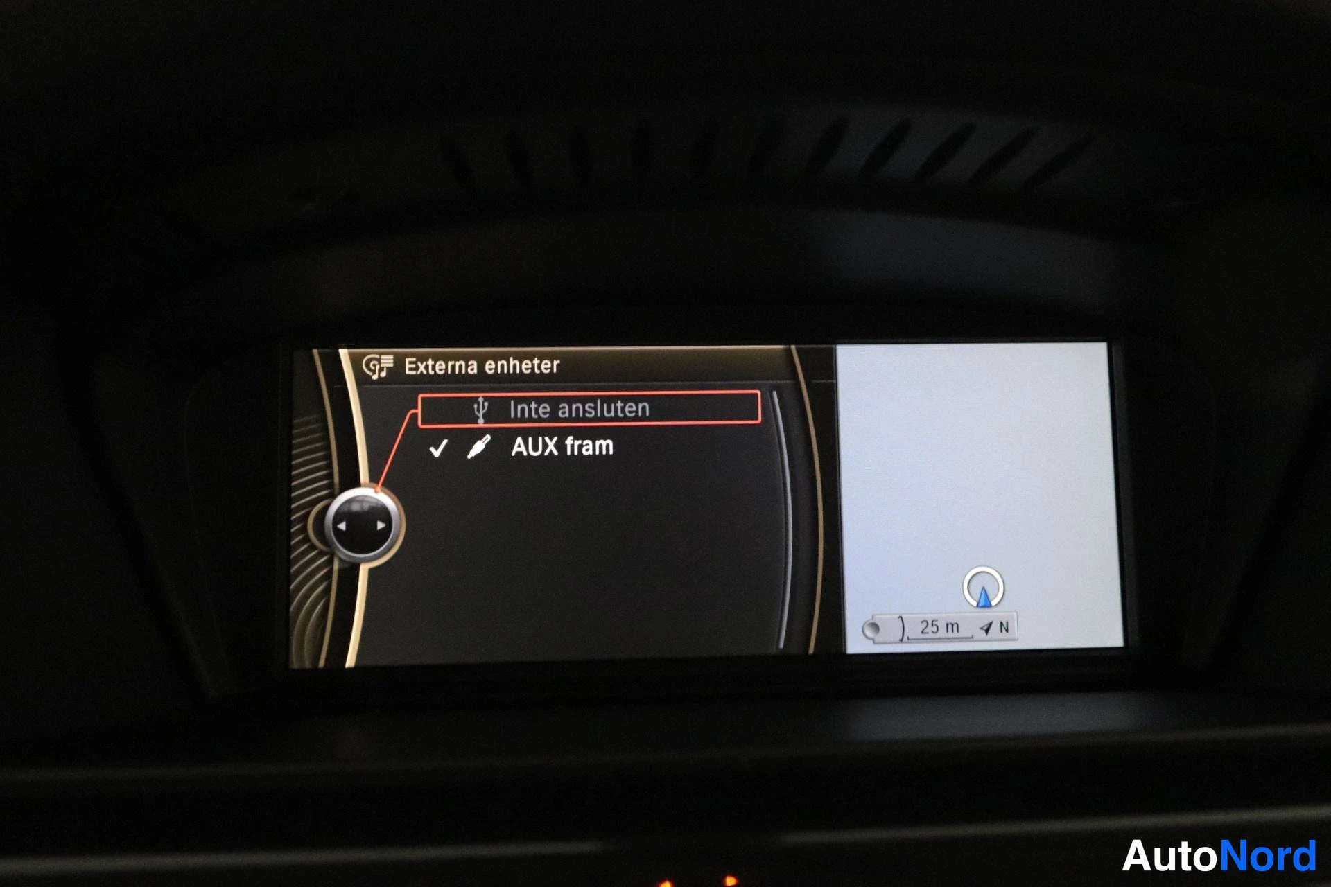 Sininen BMW 320d 2009, yksityiskohta, kuva 18