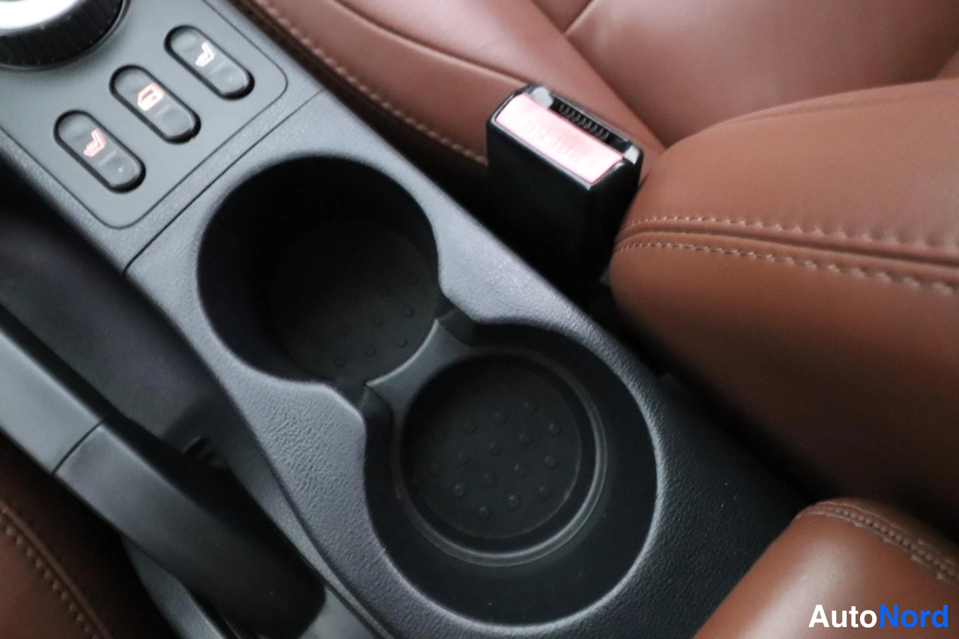 Harmaa Nissan Qashqai 2007, yksityiskohta, kuva 19