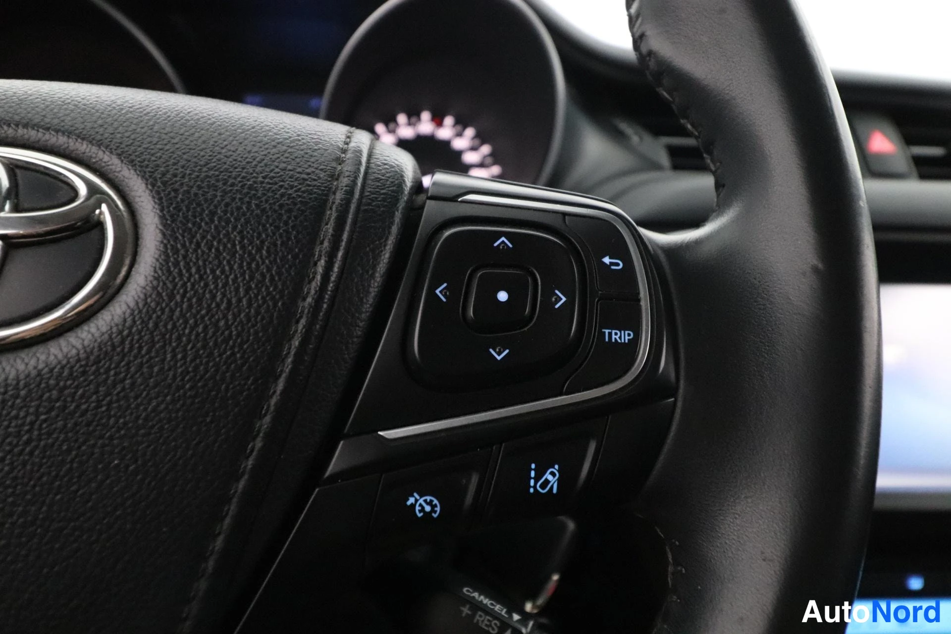 Beige Toyota Avensis 2015, yksityiskohta, kuva 17