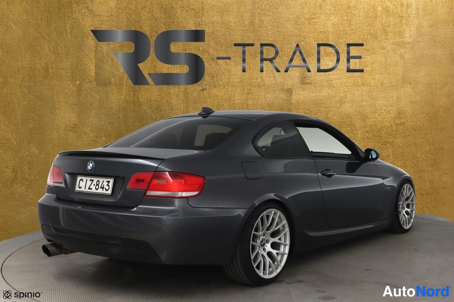 Harmaa BMW 320d 2008, takaviisto, kuva 4