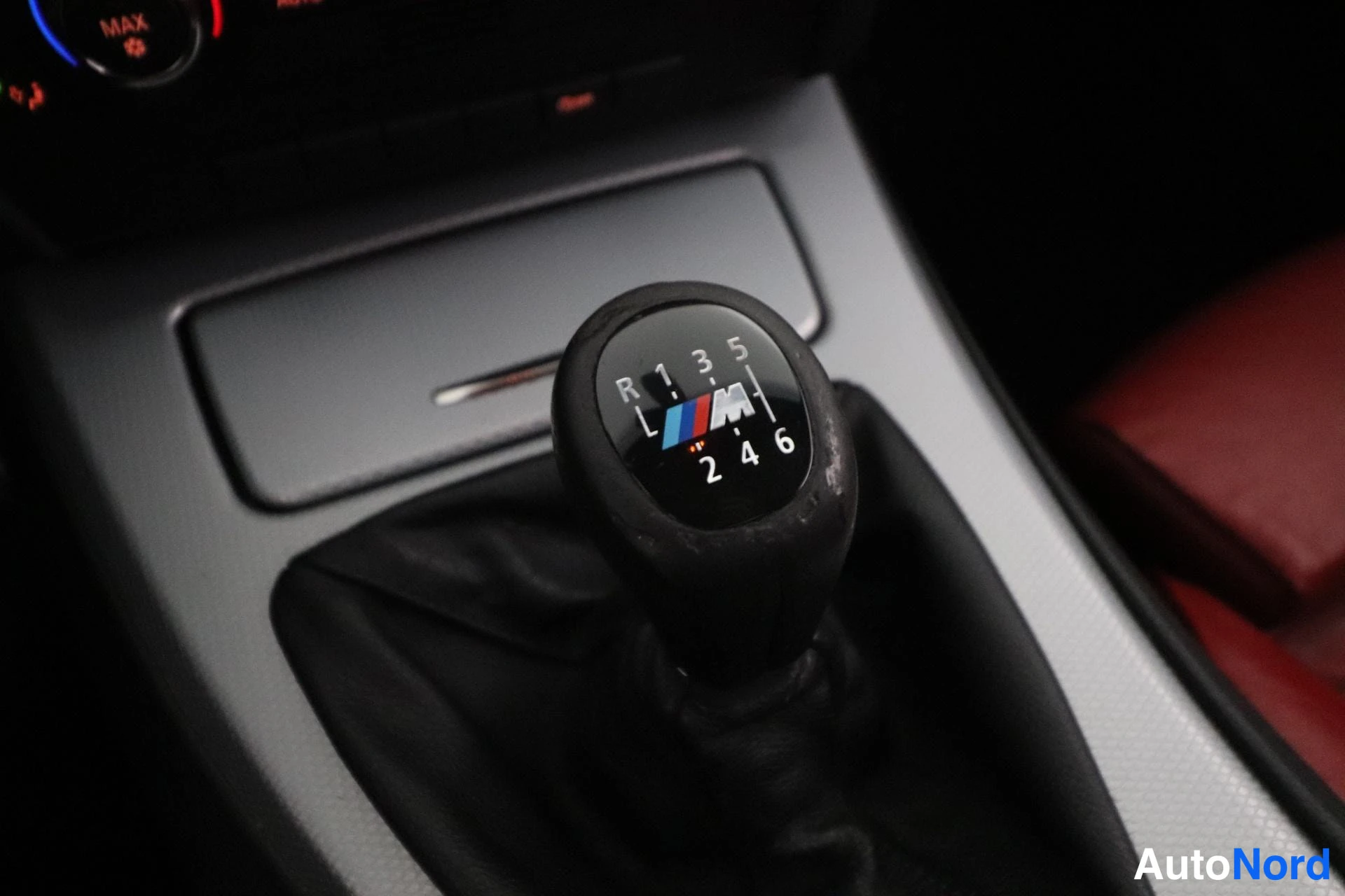 Harmaa BMW 320d 2008, yksityiskohta, kuva 18