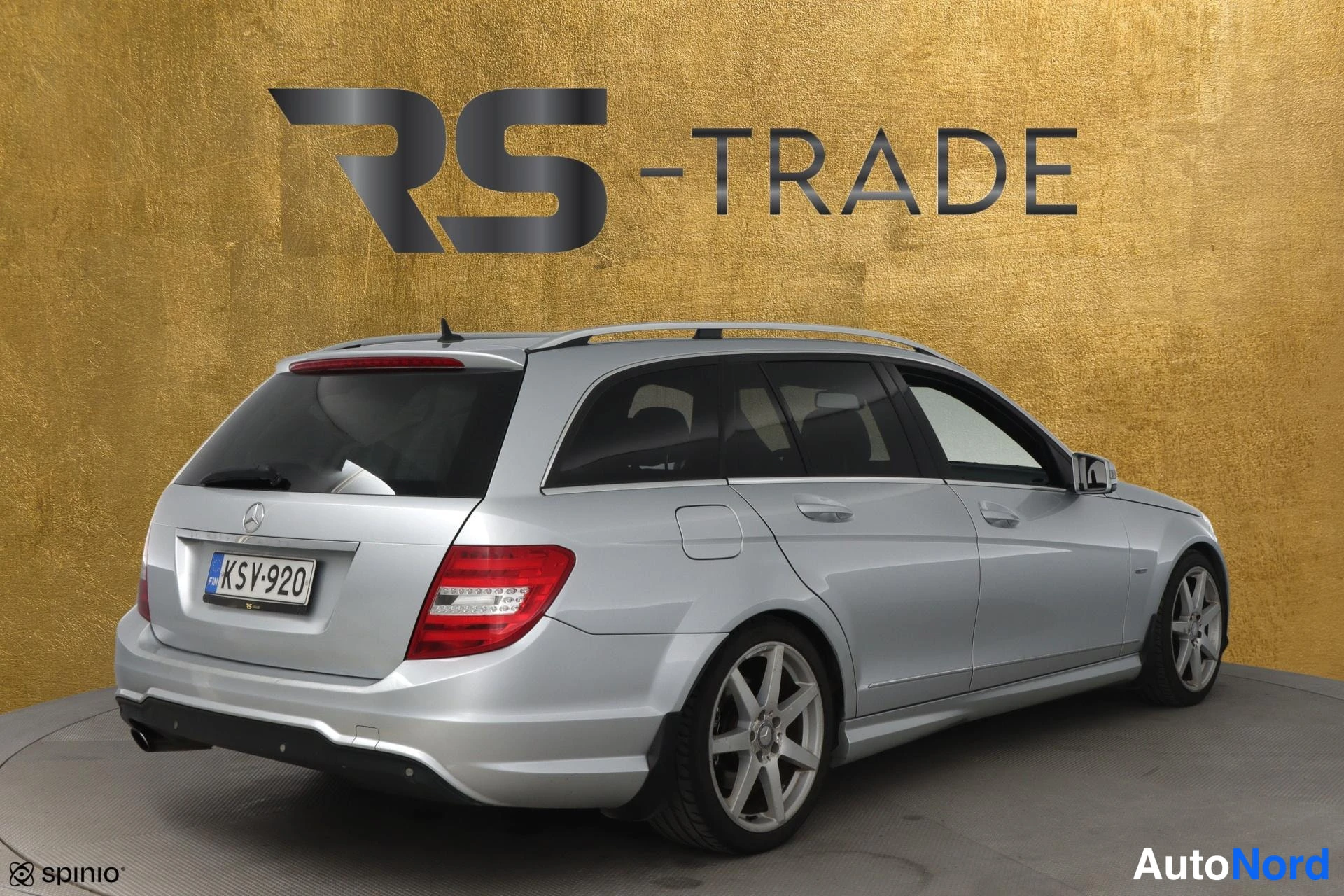 Harmaa Mercedes-Benz C 2011, takaviisto, kuva 4