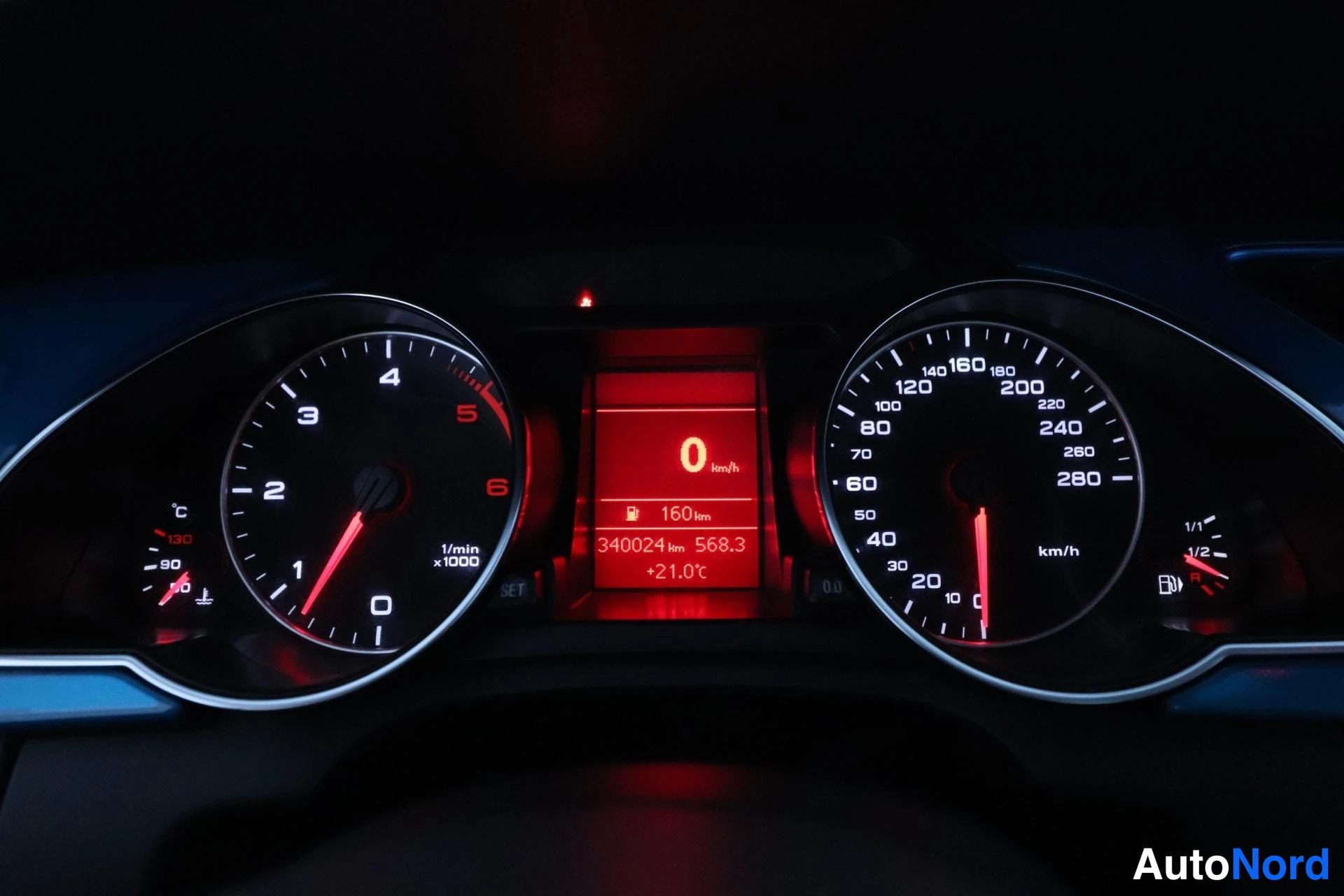 Harmaa Audi A5 2008, yksityiskohta, kuva 28