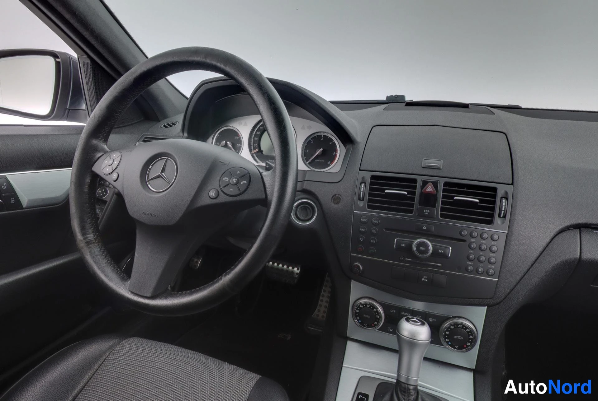 Harmaa Mercedes-Benz C 2008, kuva 8