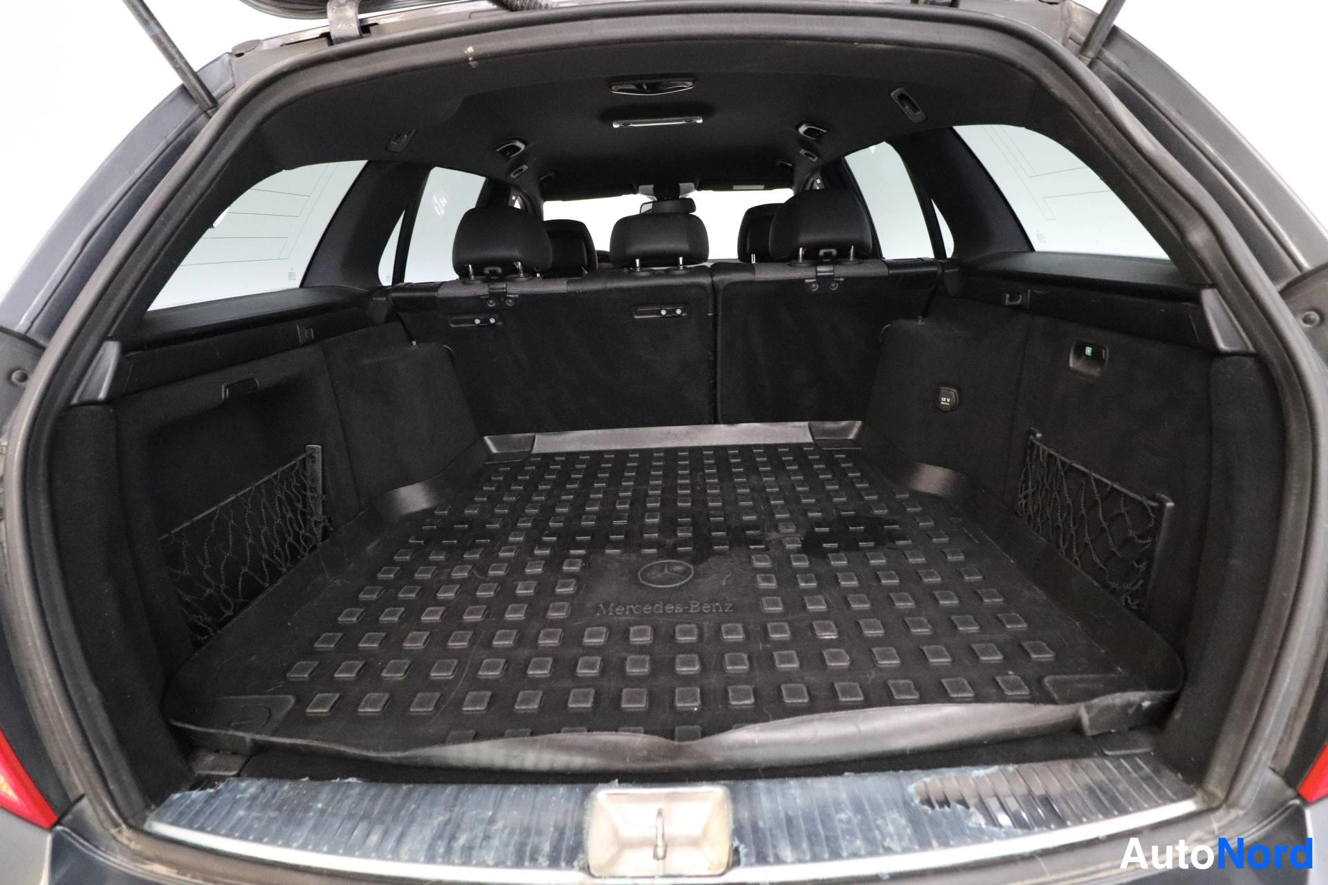 Harmaa Mercedes-Benz C 2008, kuva 12