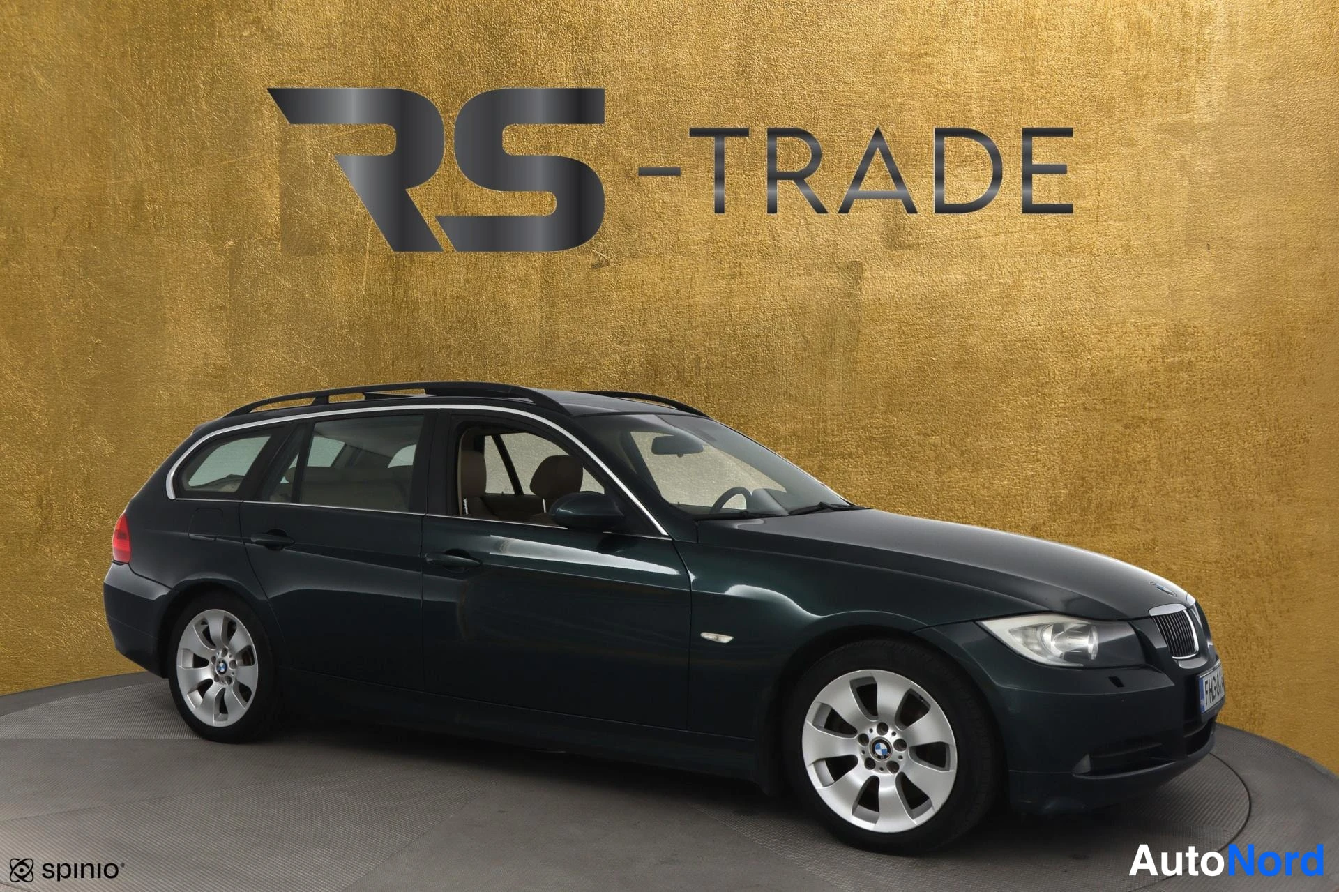 Vihreä BMW 325i xDrive 2005, etuviisto, keula oikealle, kuva 2