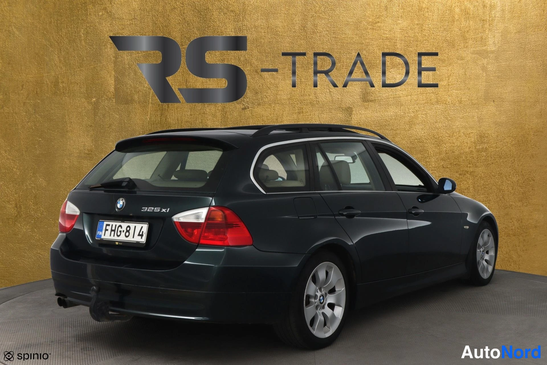 Vihreä BMW 325i xDrive 2005, takaviisto, kuva 5