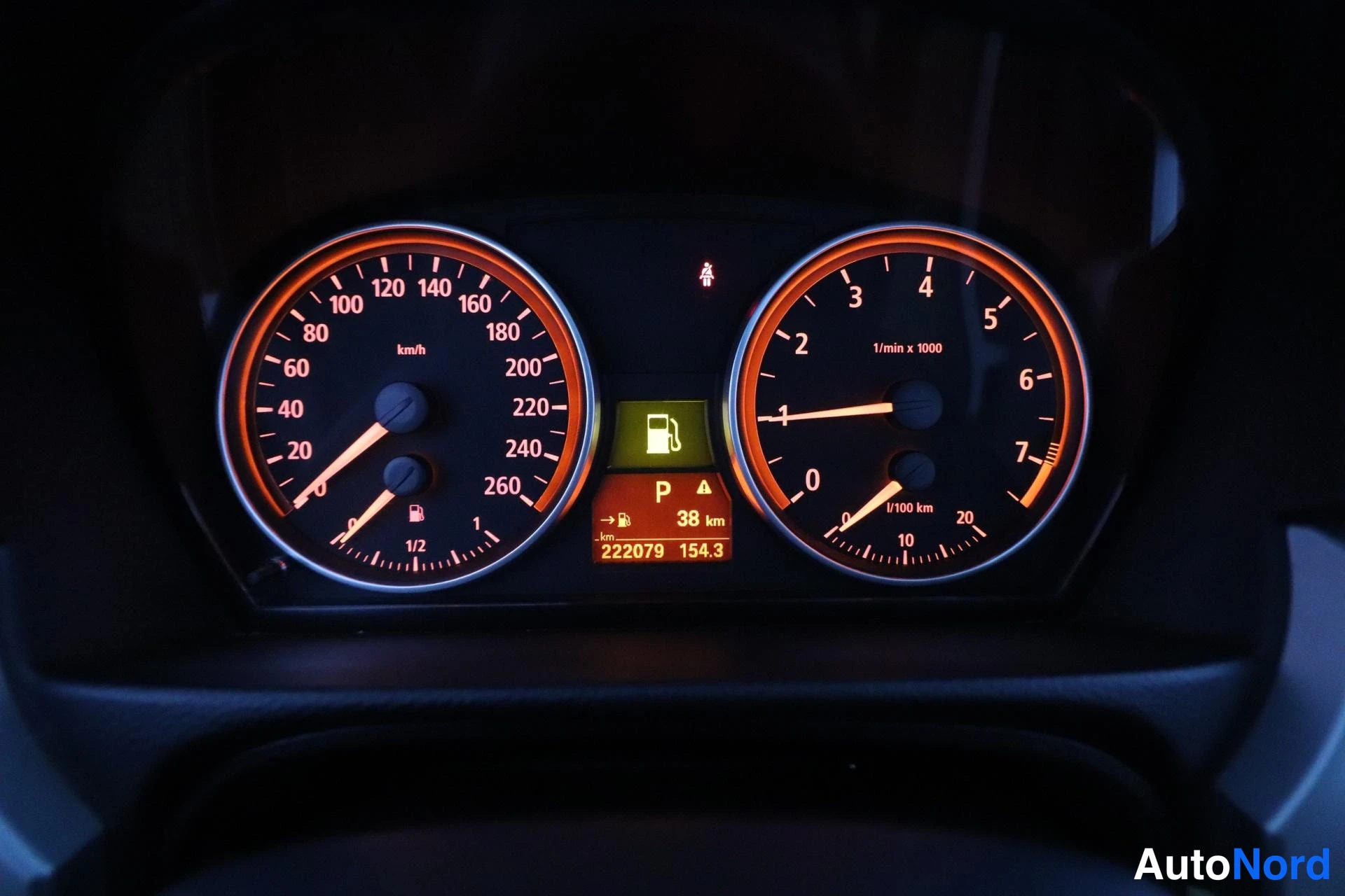 Vihreä BMW 325i xDrive 2005, kuva 16