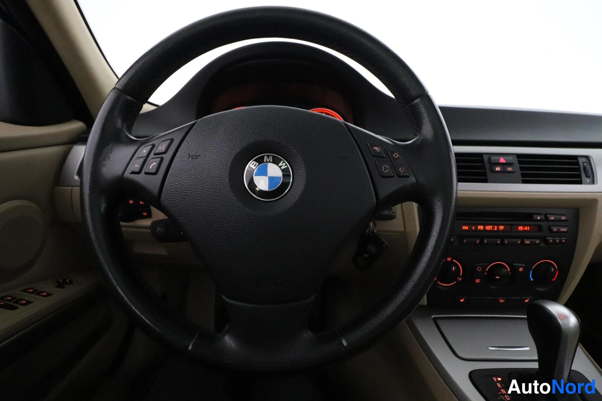 Vihreä BMW 325i xDrive 2005, kuva 12