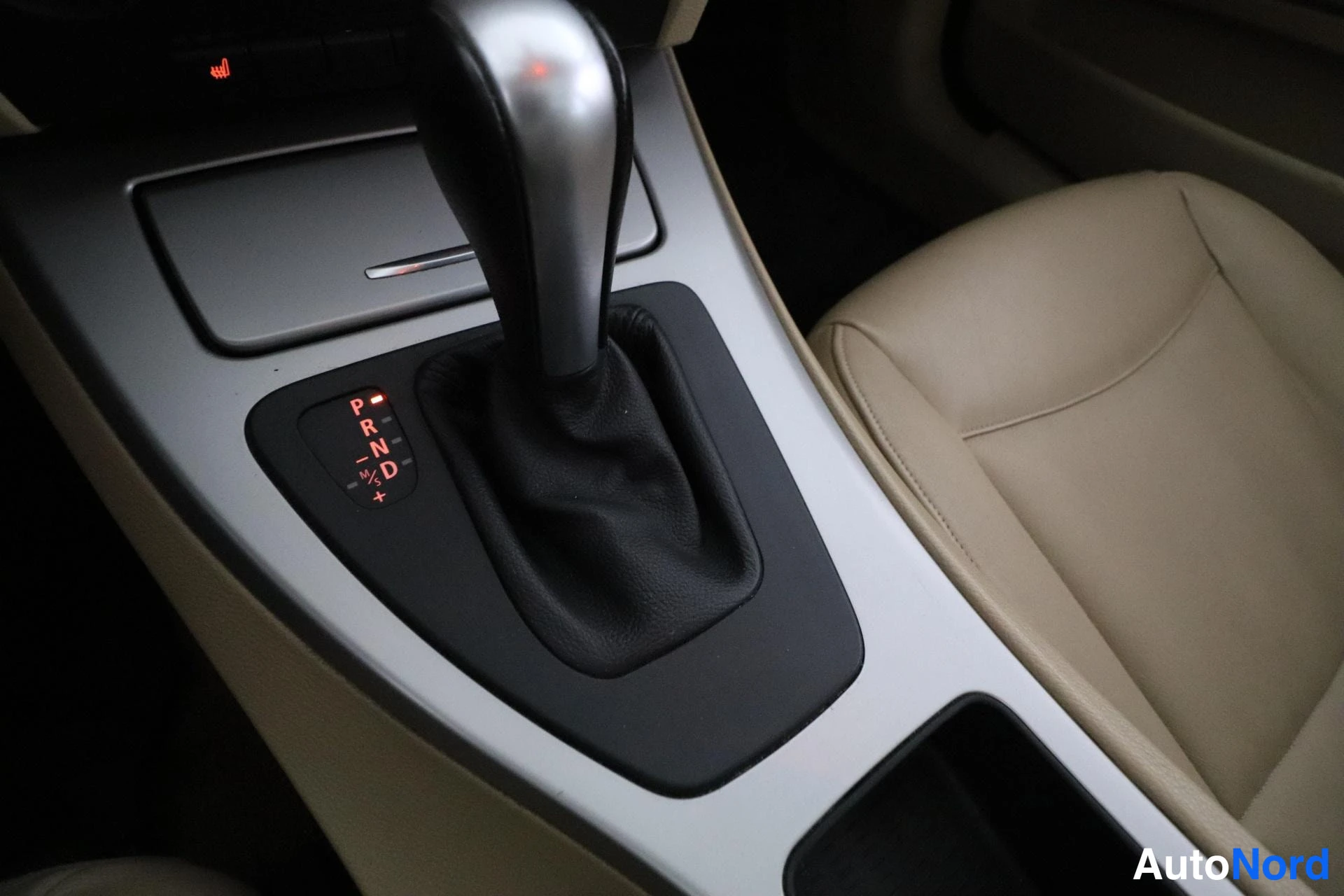 Vihreä BMW 325i xDrive 2005, kuva 25