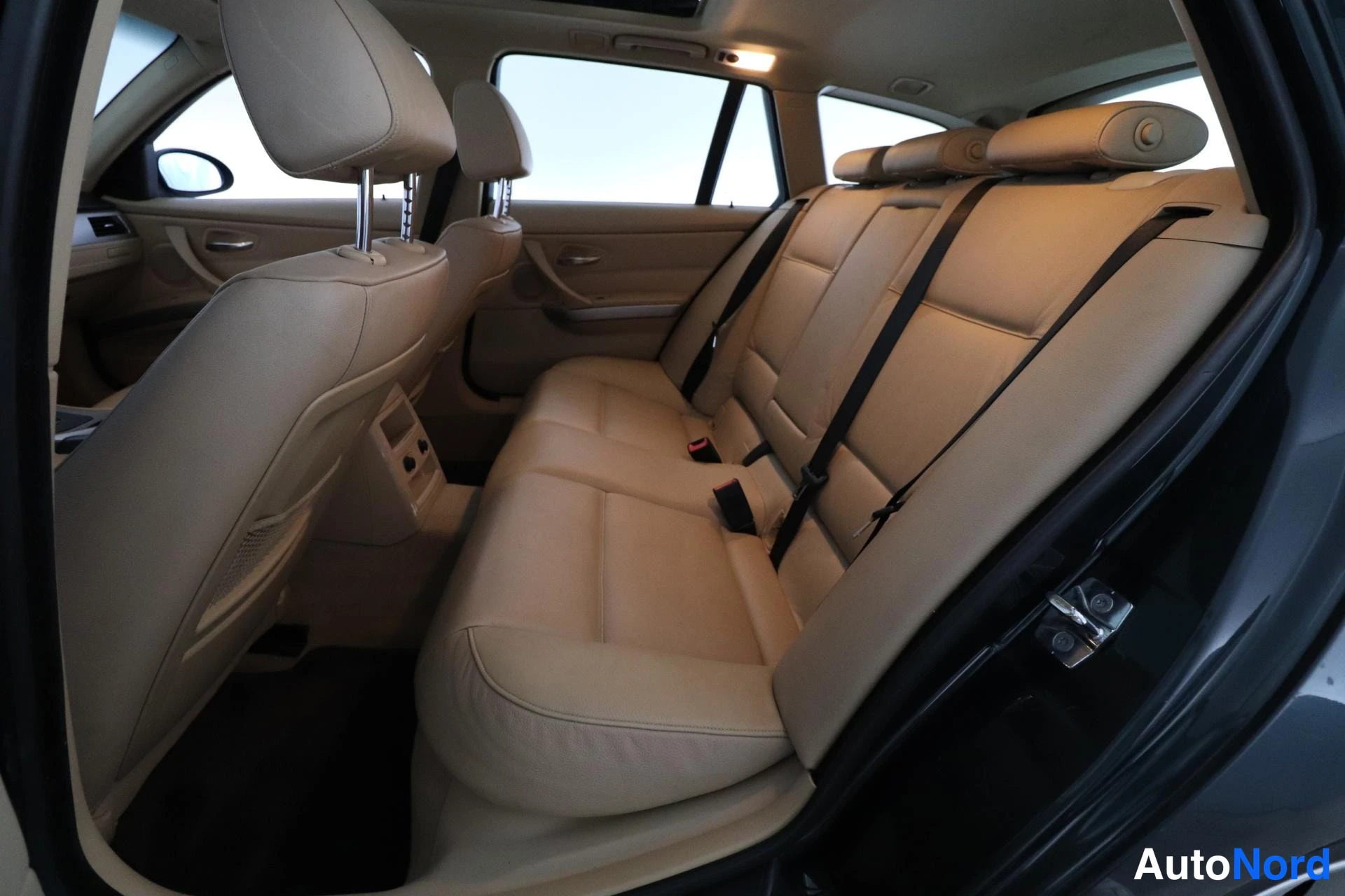 Vihreä BMW 325i xDrive 2005, kuva 14