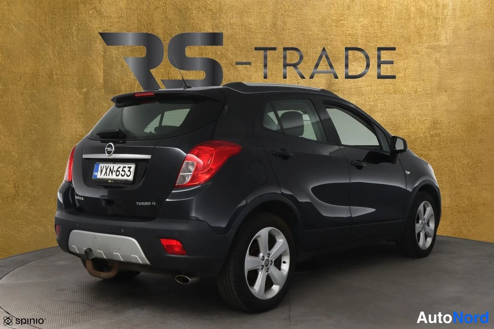 Musta Opel Mokka 2015, takaviisto, kuva 4
