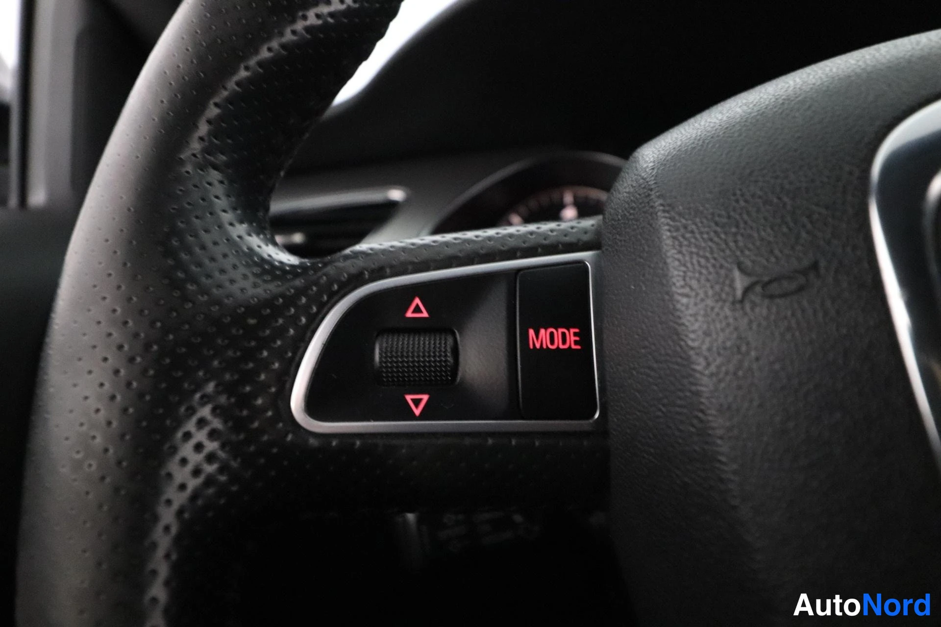 Musta Audi A5 2009, yksityiskohta, kuva 16