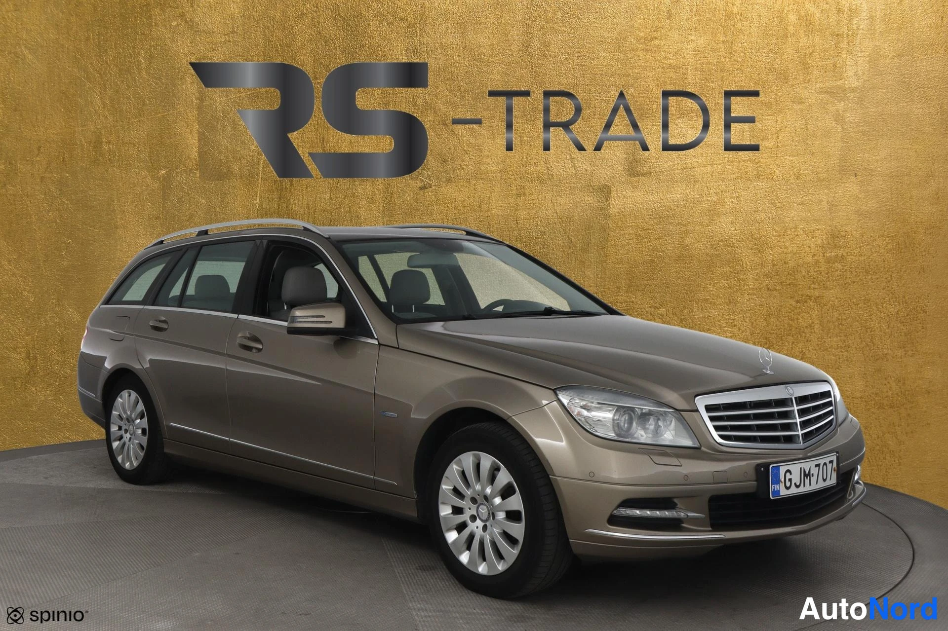 Beige Mercedes-Benz C 2011, etuviisto, keula oikealle, kuva 3