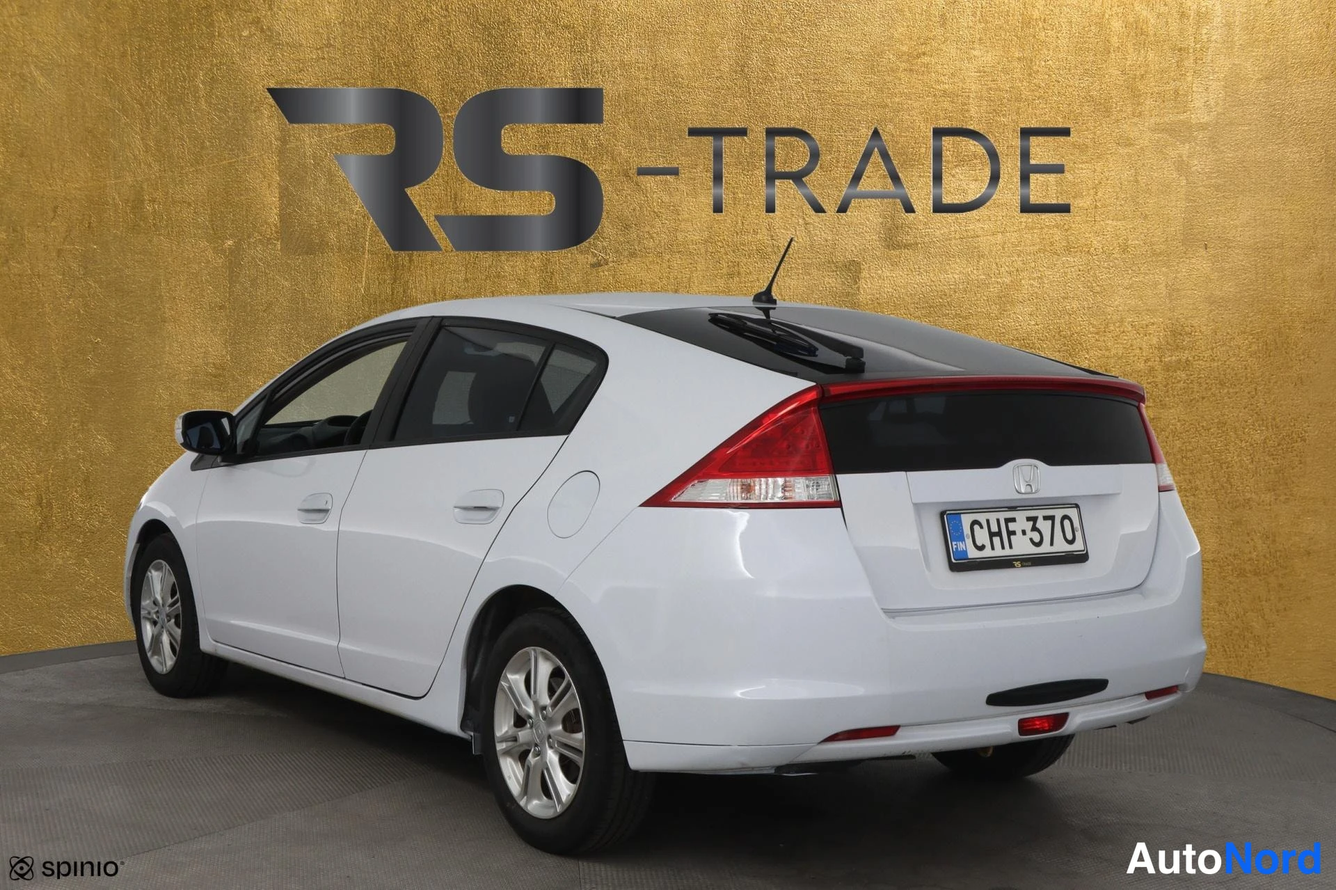 Valkoinen Honda Insight 2009, takaviisto, kuva 5