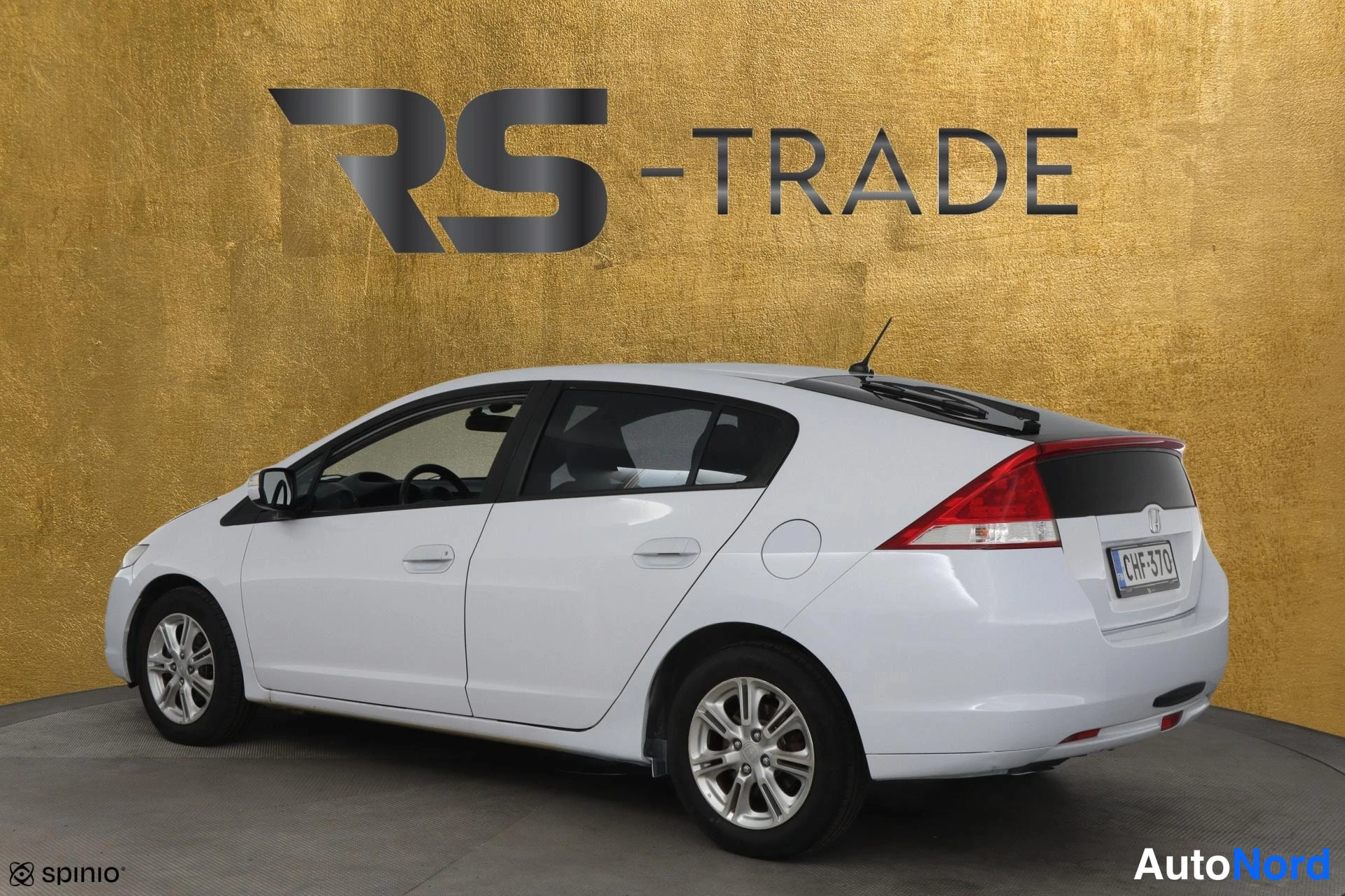 Valkoinen Honda Insight 2009, takaviisto, kuva 6