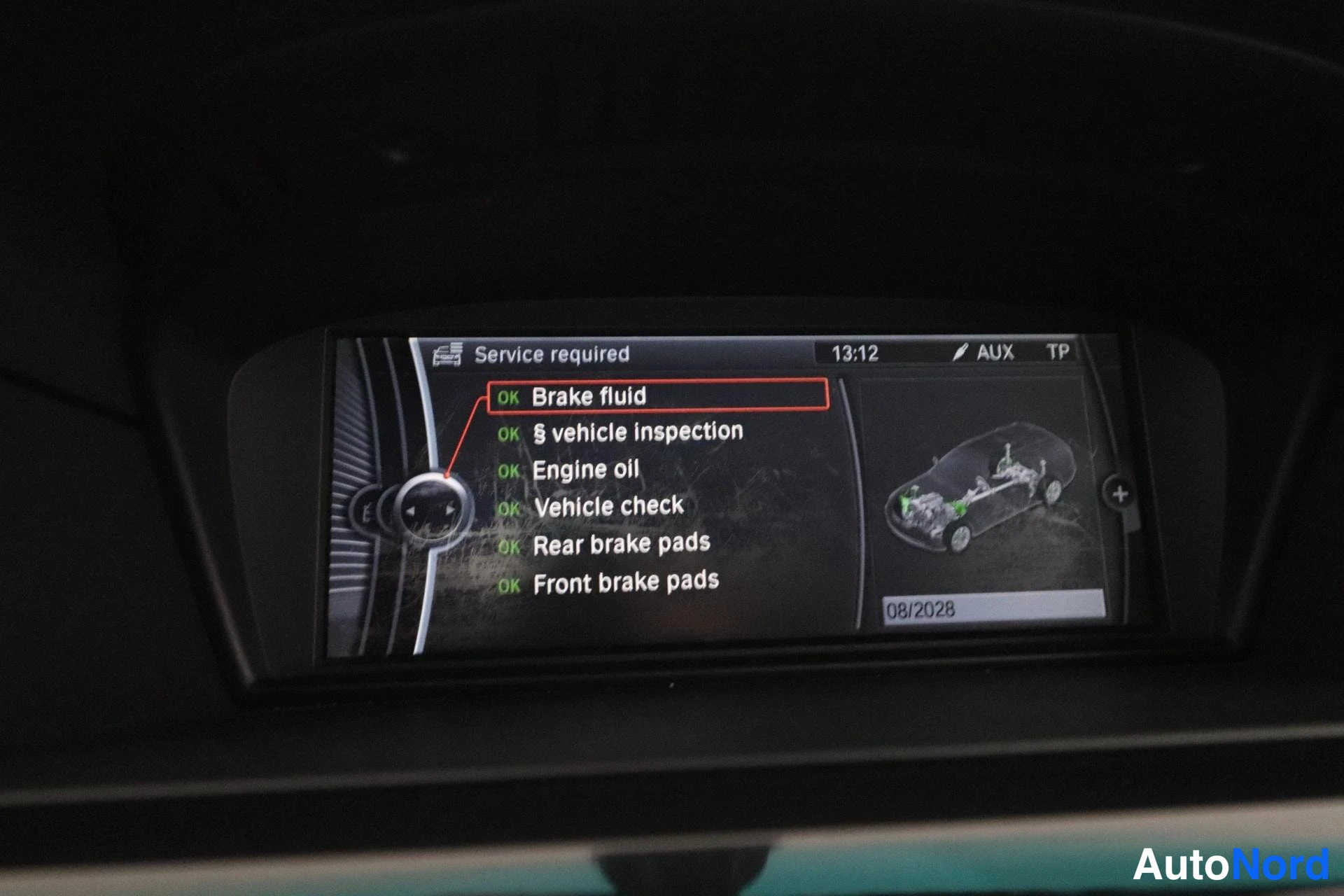 Valkoinen BMW 520d 2010, kuva 35
