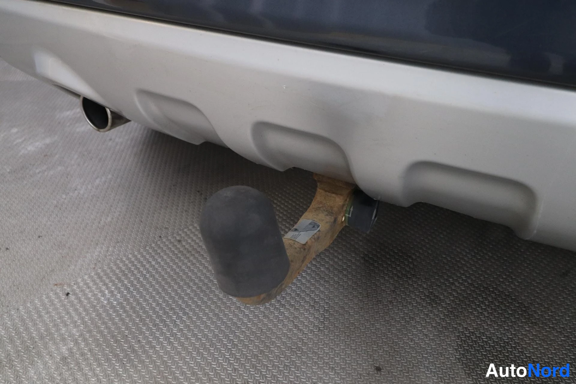 Harmaa Ford Kuga 2011, yksityiskohta, kuva 25