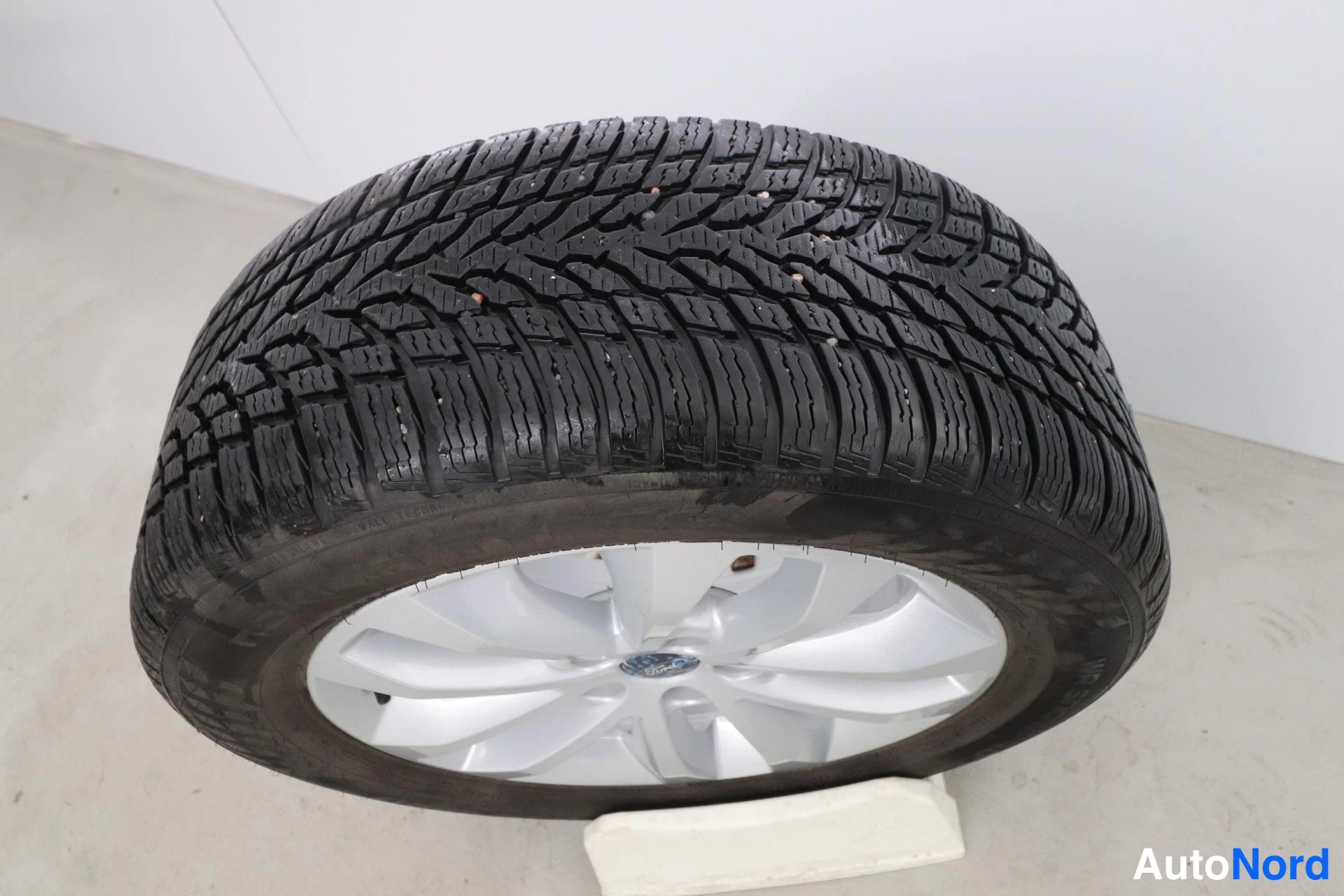 Harmaa Ford Kuga 2011, yksityiskohta, kuva 23
