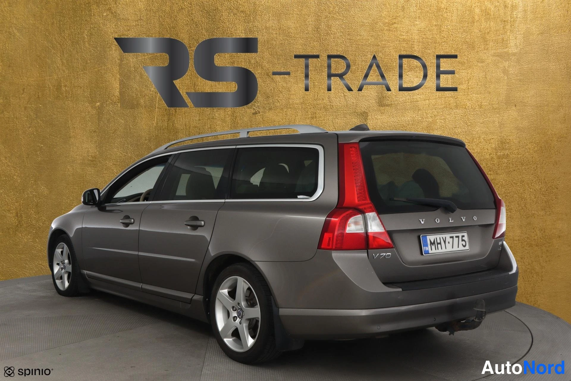 Harmaa Volvo V70 2008, takaviisto, kuva 5