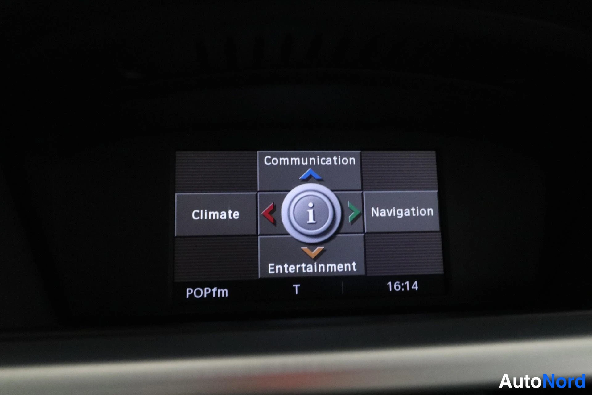 Harmaa BMW 320d xDrive 2009, yksityiskohta, kuva 21