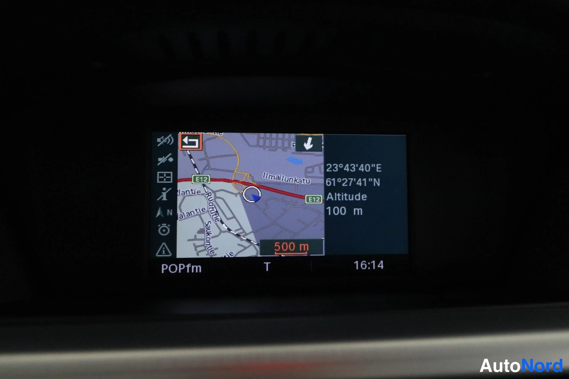 Harmaa BMW 320d xDrive 2009, yksityiskohta, kuva 22