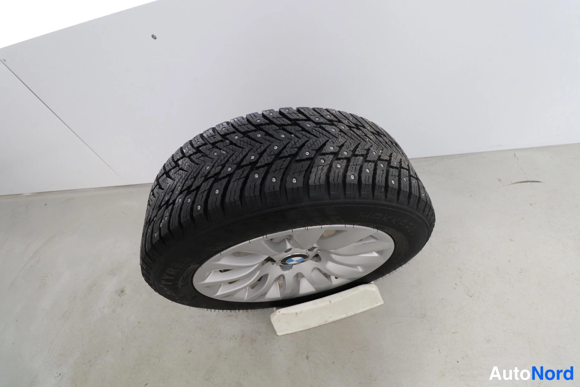 Harmaa BMW 320d xDrive 2009, yksityiskohta, kuva 31