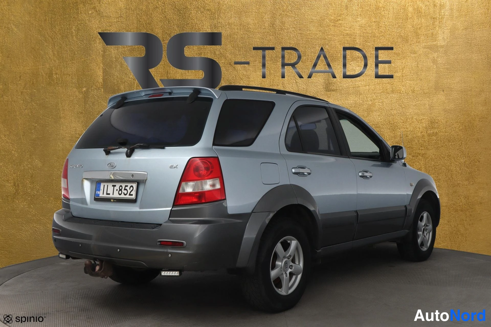 Sininen Kia Sorento 2004, takaviisto, kuva 4