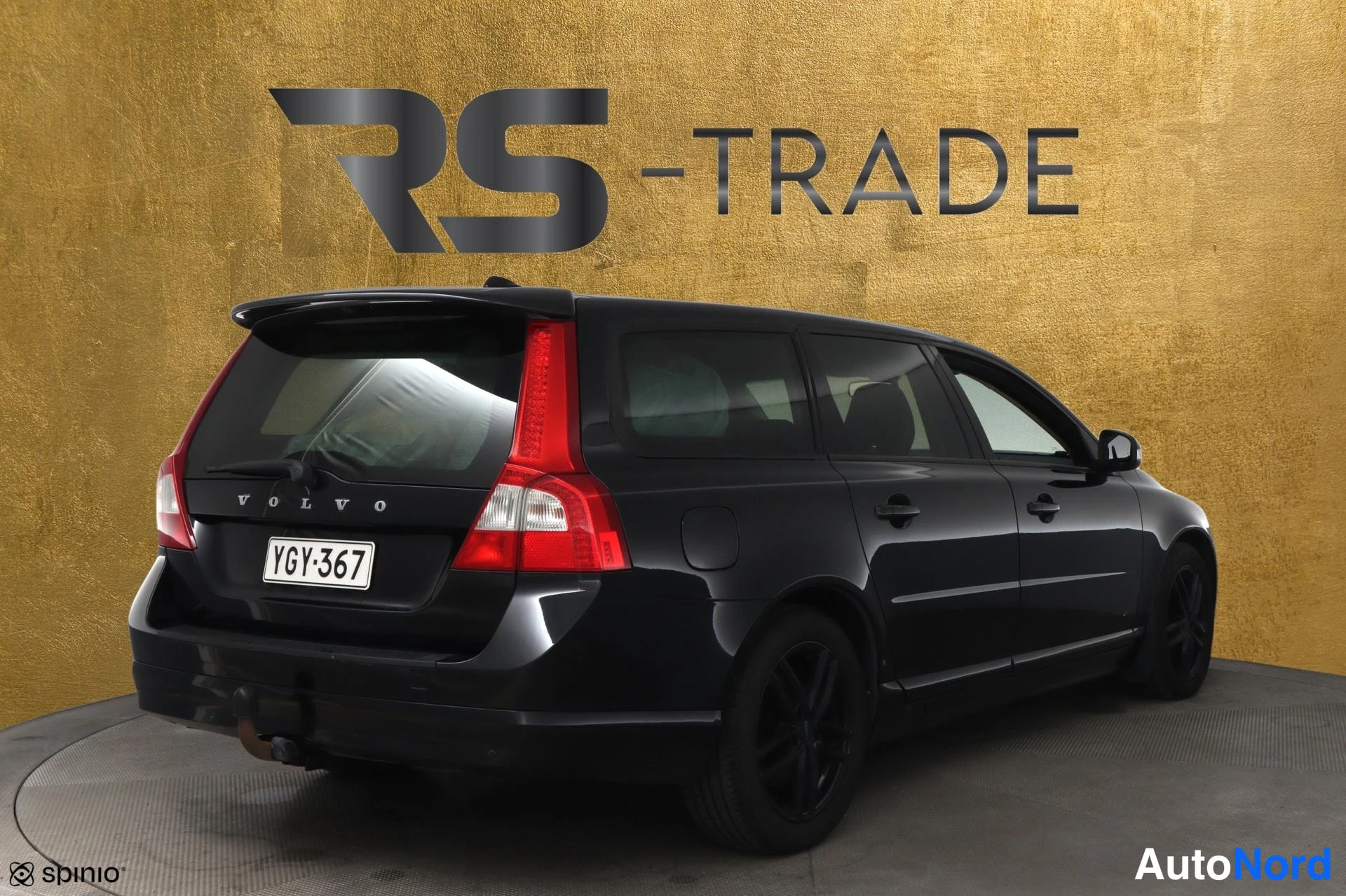 Musta Volvo V70 2008, takaviisto, kuva 4