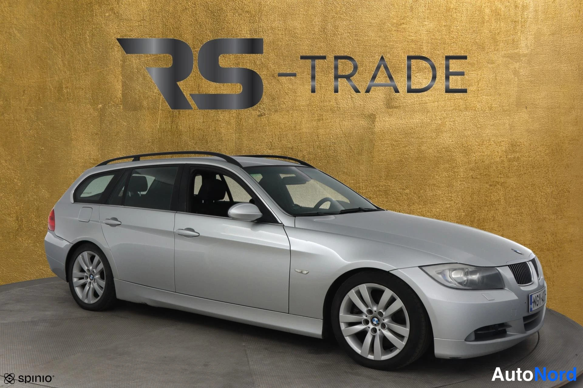 Grey BMW 330d 2006, front three-quarter, nose to the right, photo 3