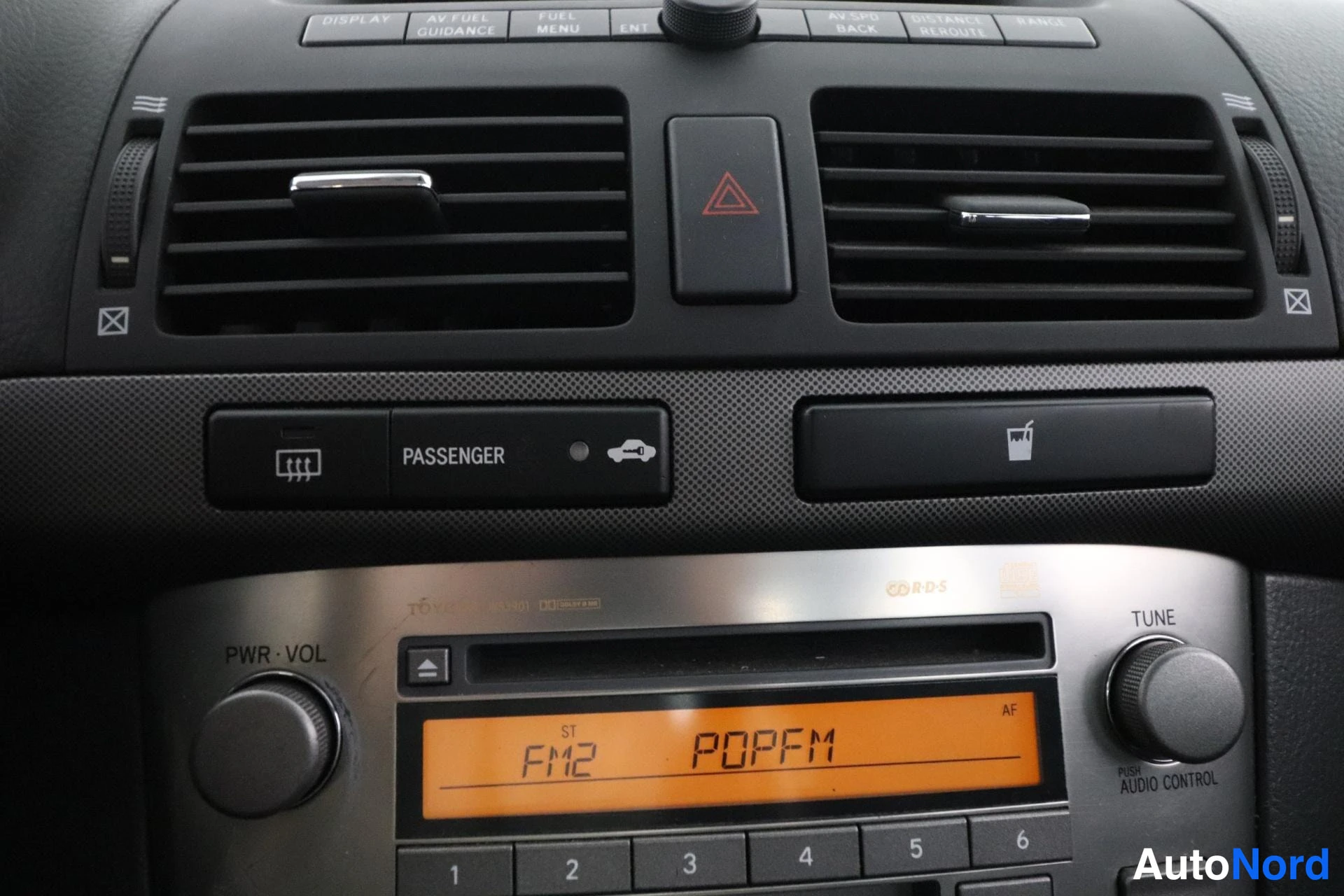 Beige Toyota Avensis 2005, detail, photo 19