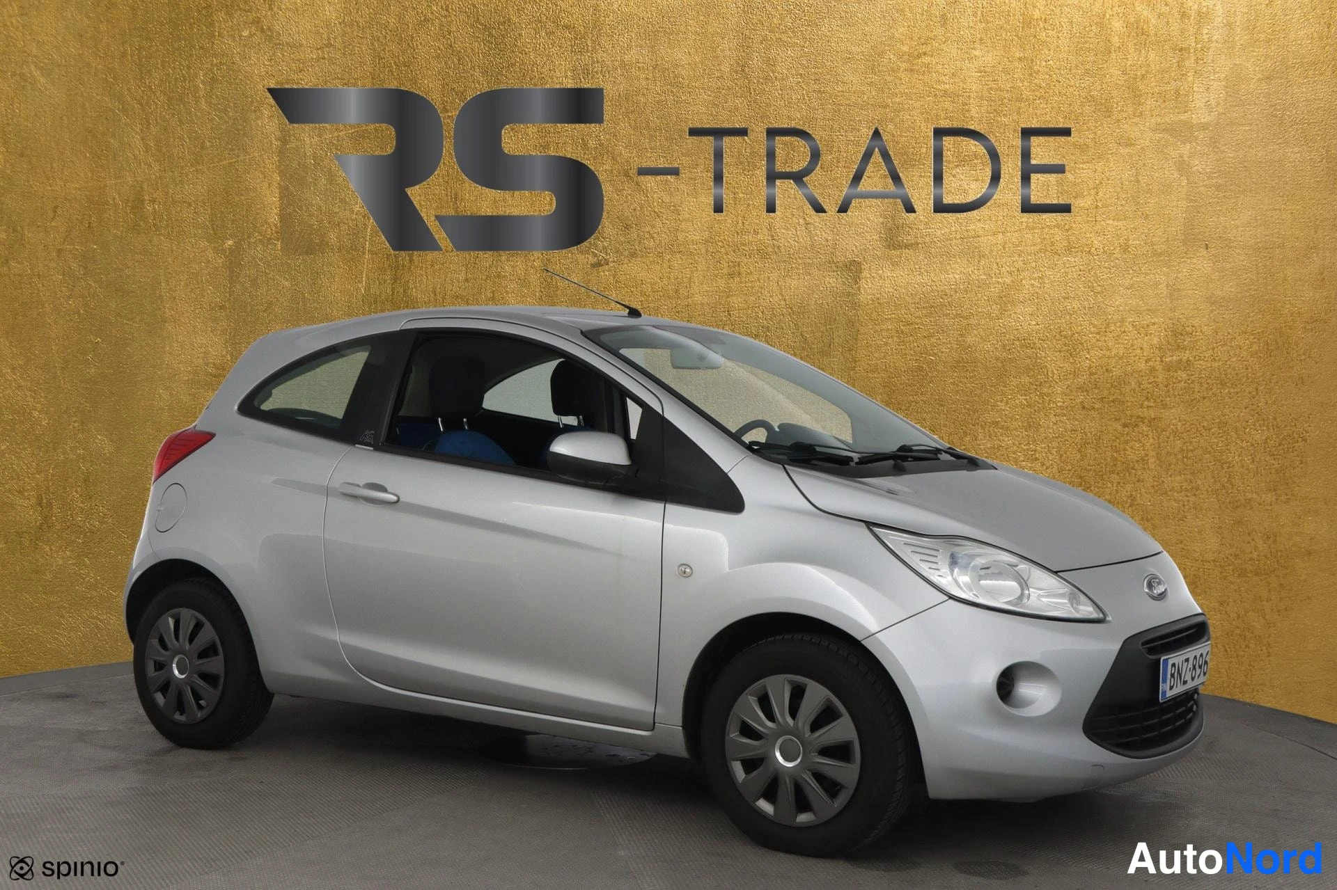 Harmaa Ford Ka 2009, etuviisto, keula oikealle, kuva 2