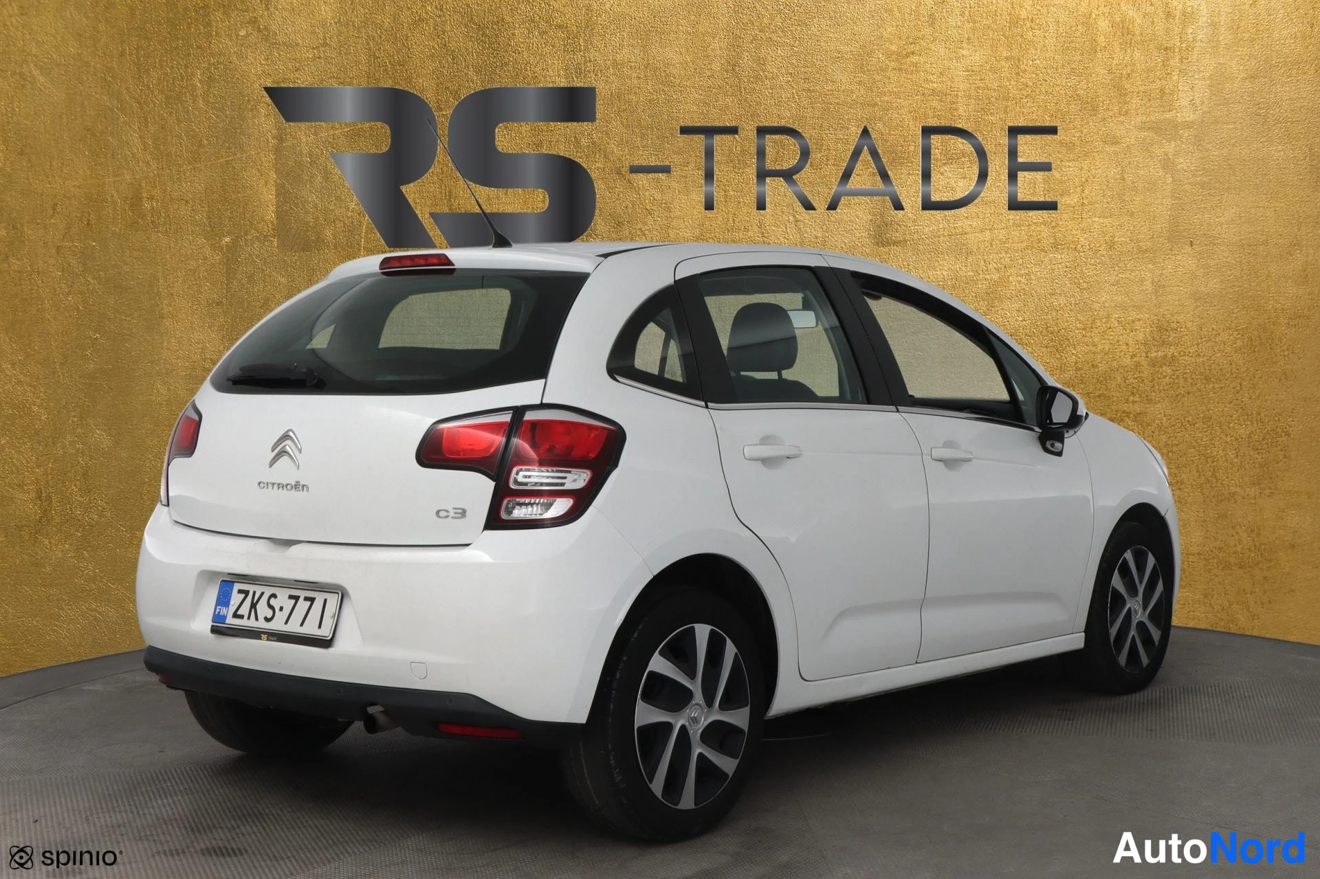 Valkoinen Citroen C3 2016, takaviisto, kuva 4