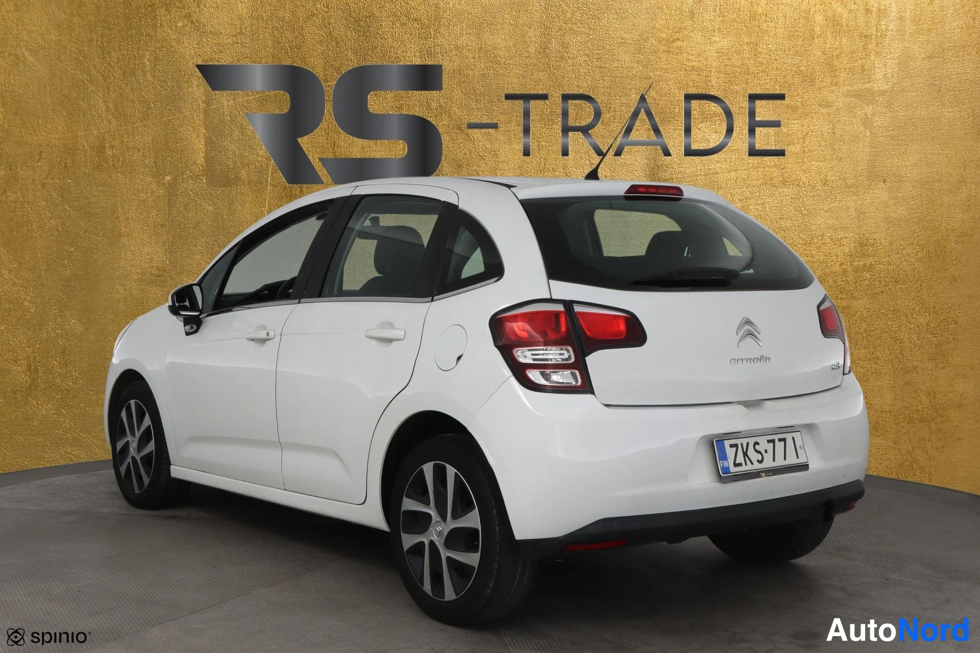 Valkoinen Citroen C3 2016, takaviisto, kuva 5
