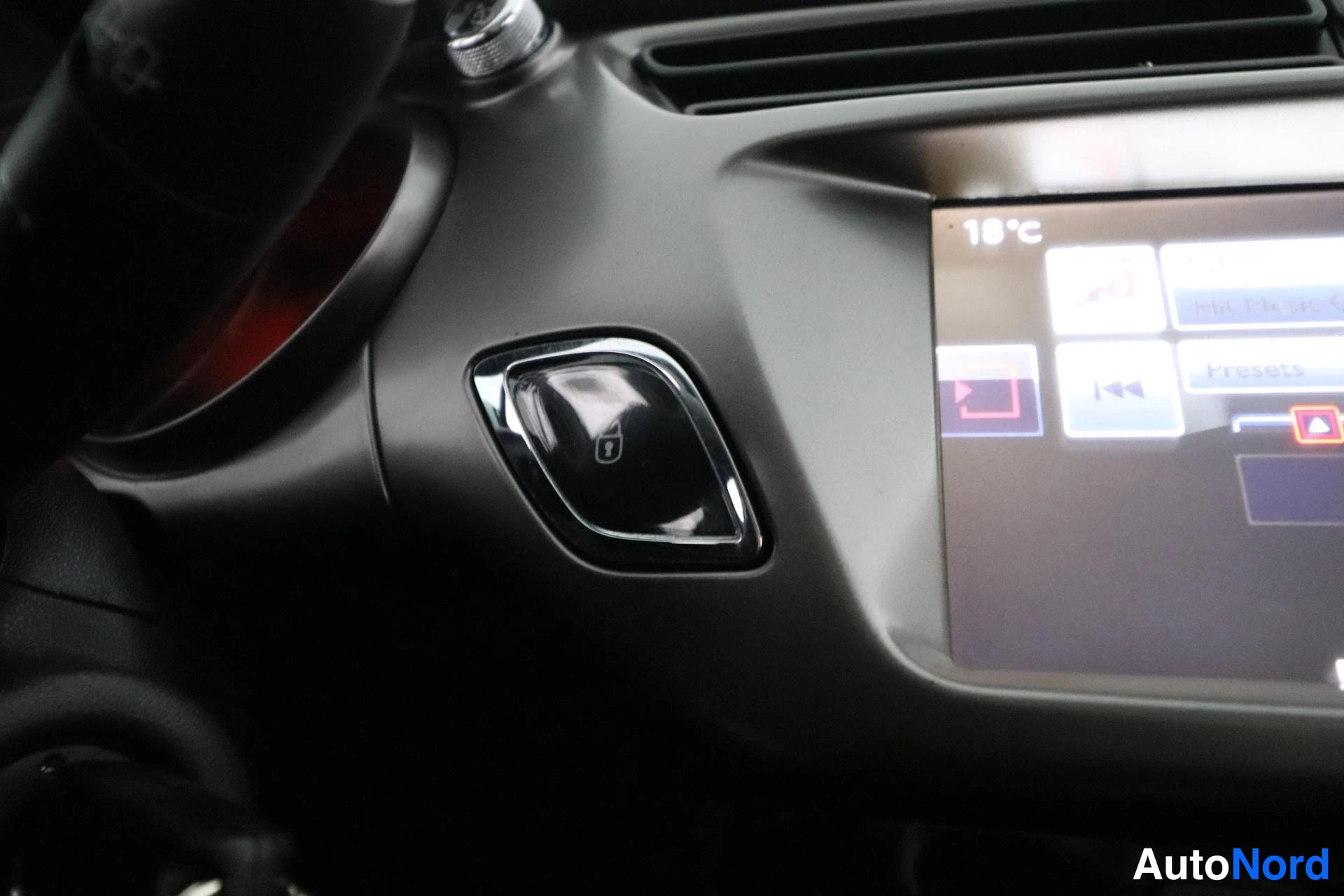 Valkoinen Citroen C3 2016, yksityiskohta, kuva 30