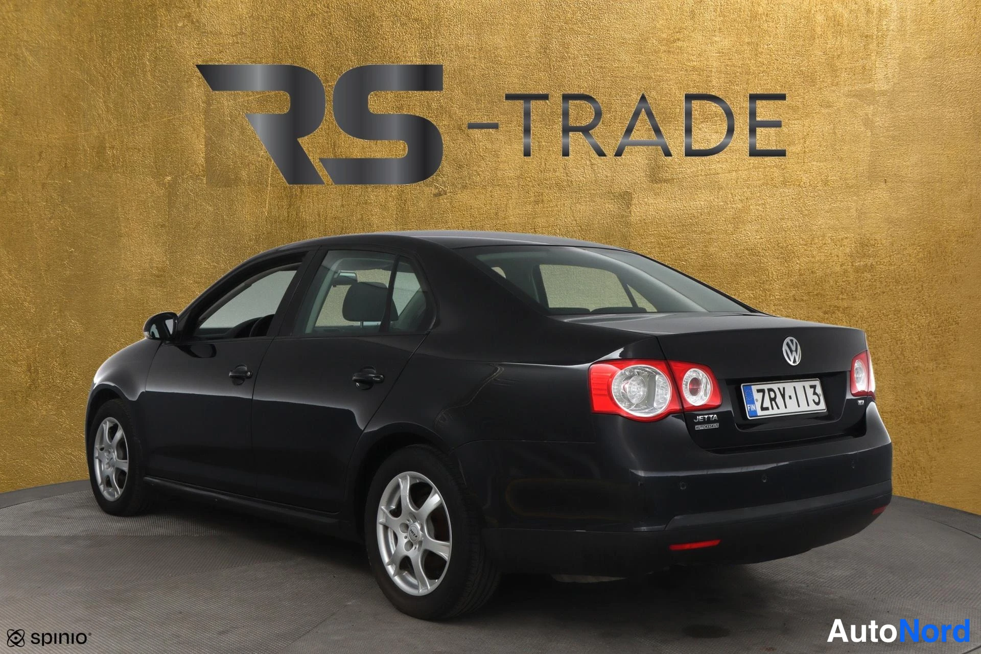 Musta Volkswagen Jetta 2008, takaviisto, kuva 5