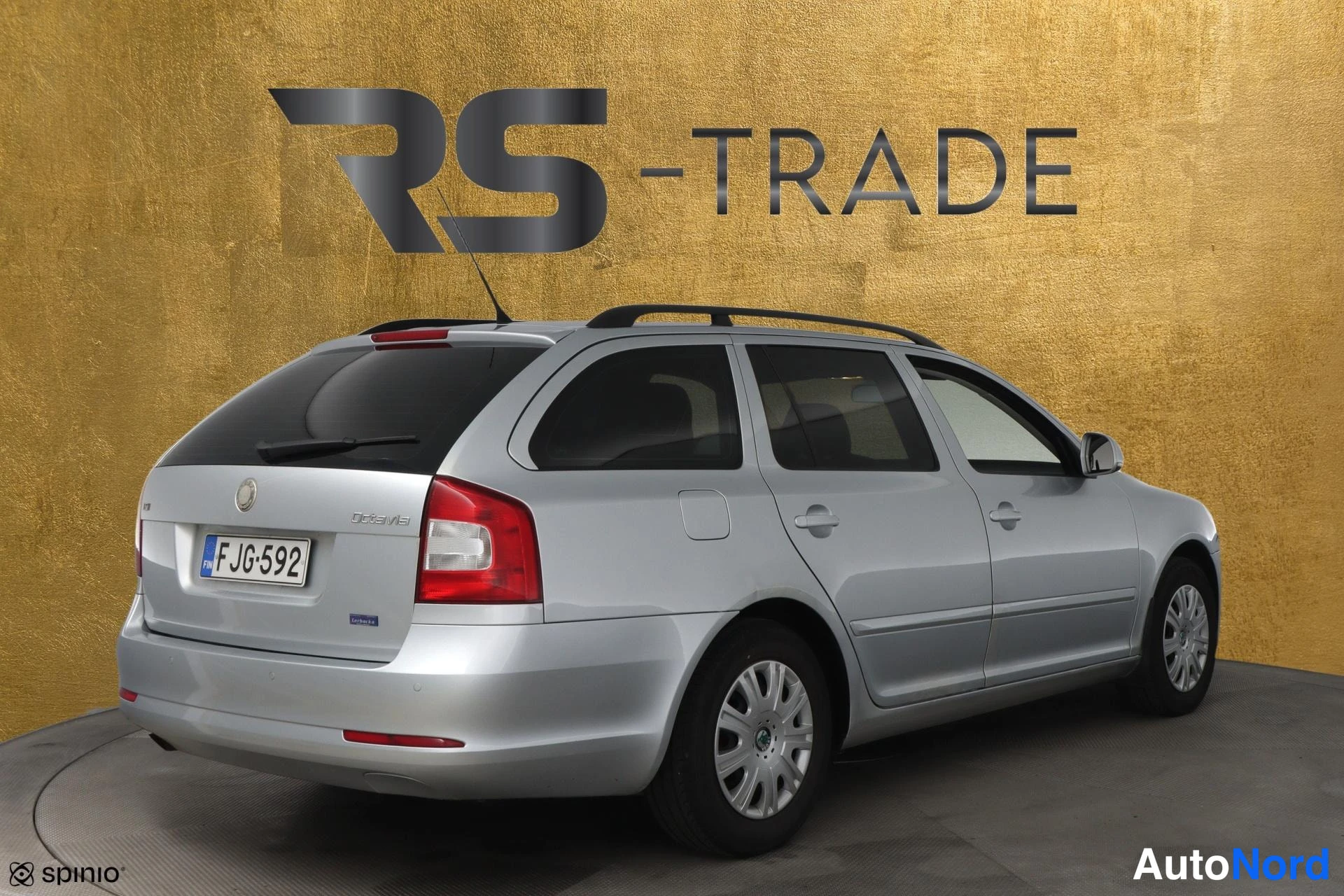 Hopea Skoda Octavia 2009, takaviisto, kuva 4