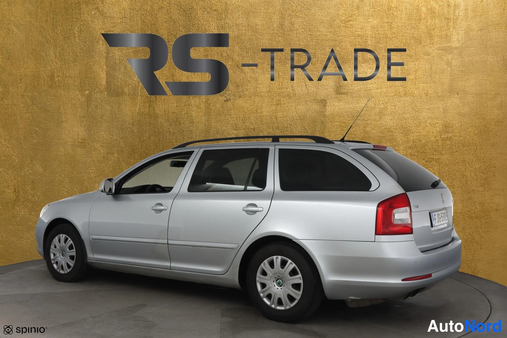 Hopea Skoda Octavia 2009, takaviisto, kuva 6