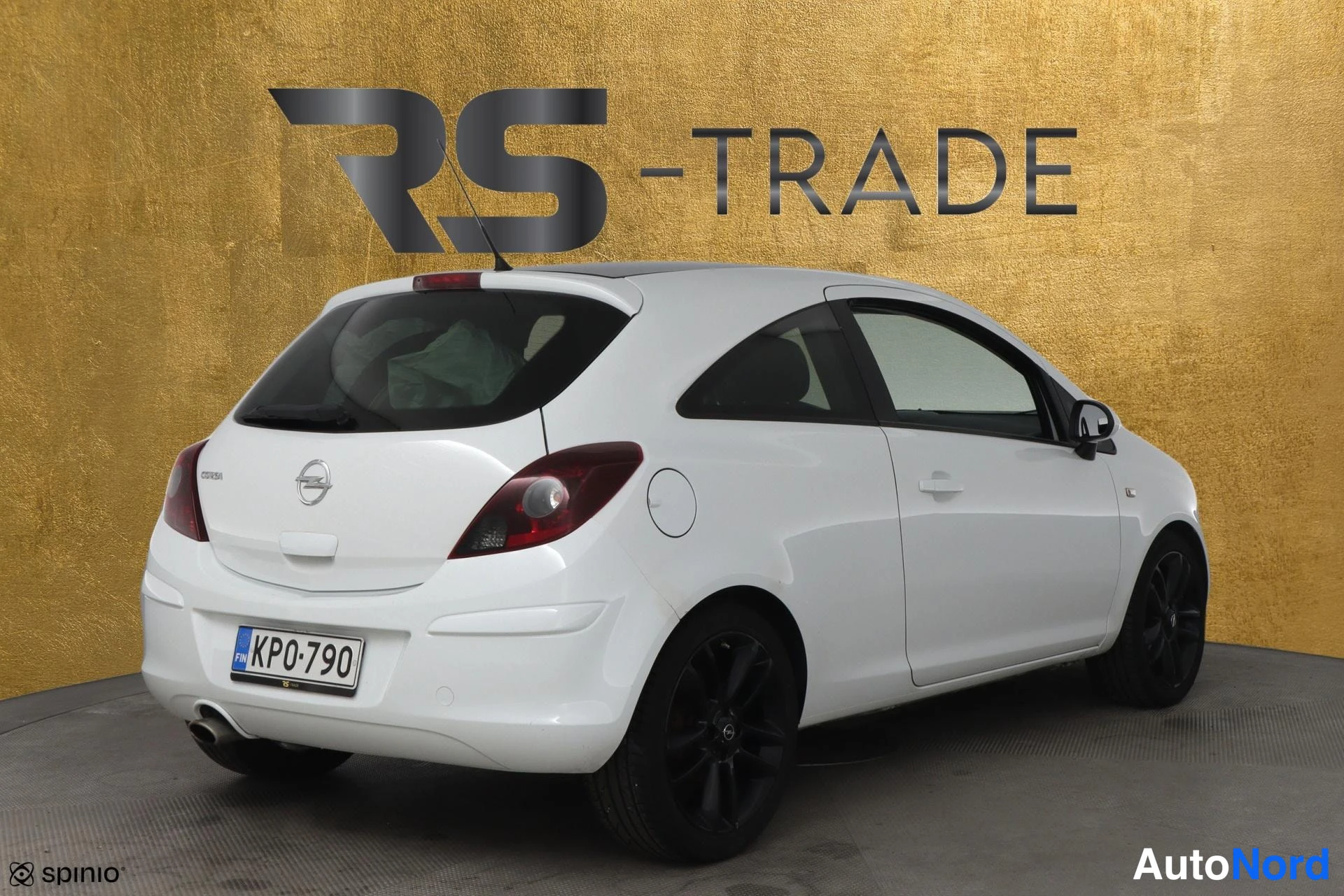 Valkoinen Opel Corsa 2011, takaviisto, kuva 4